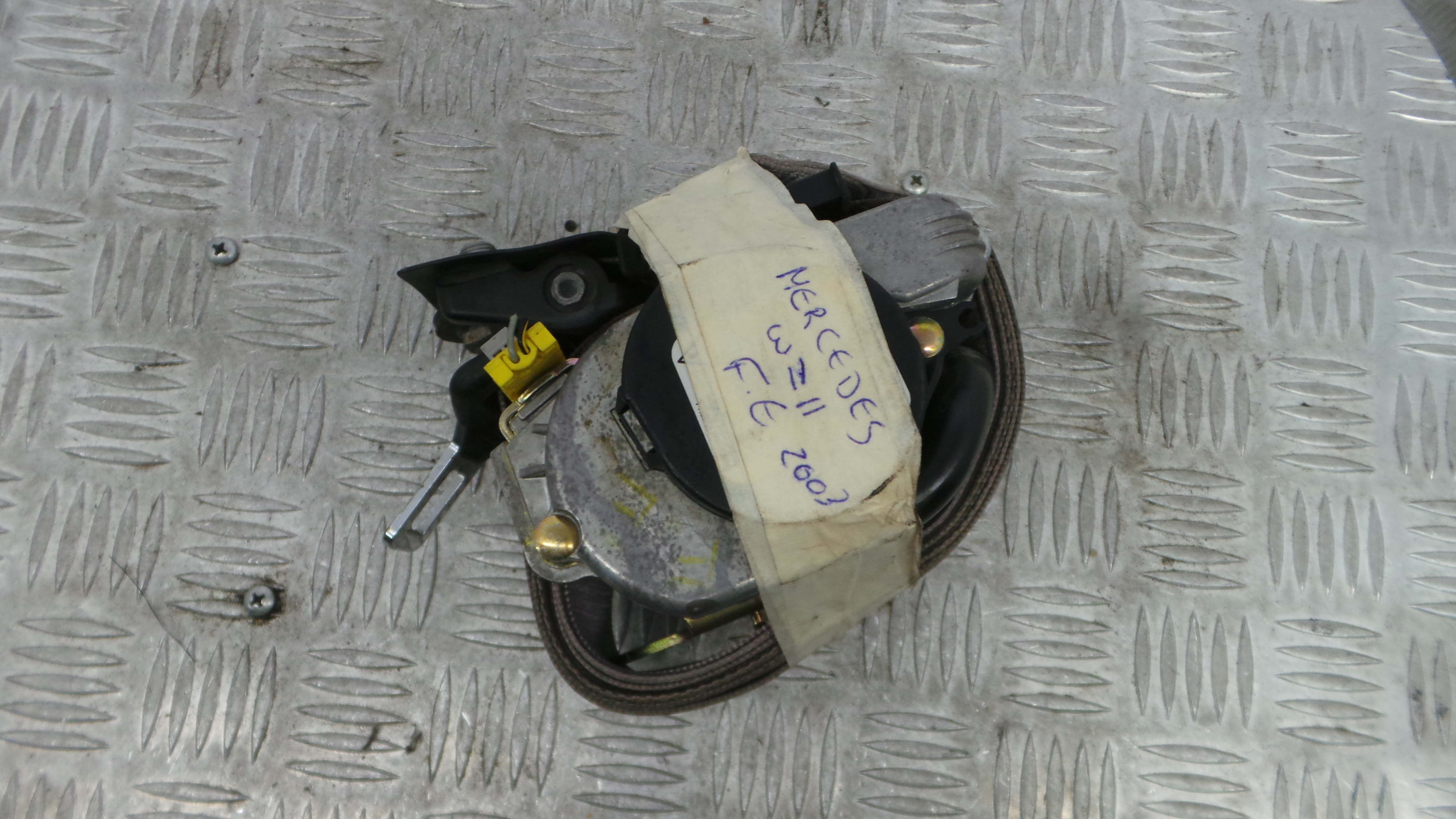 Cinto Frente Esq   - MERCEDES-BENZ E-CLASS (W211)-38060869