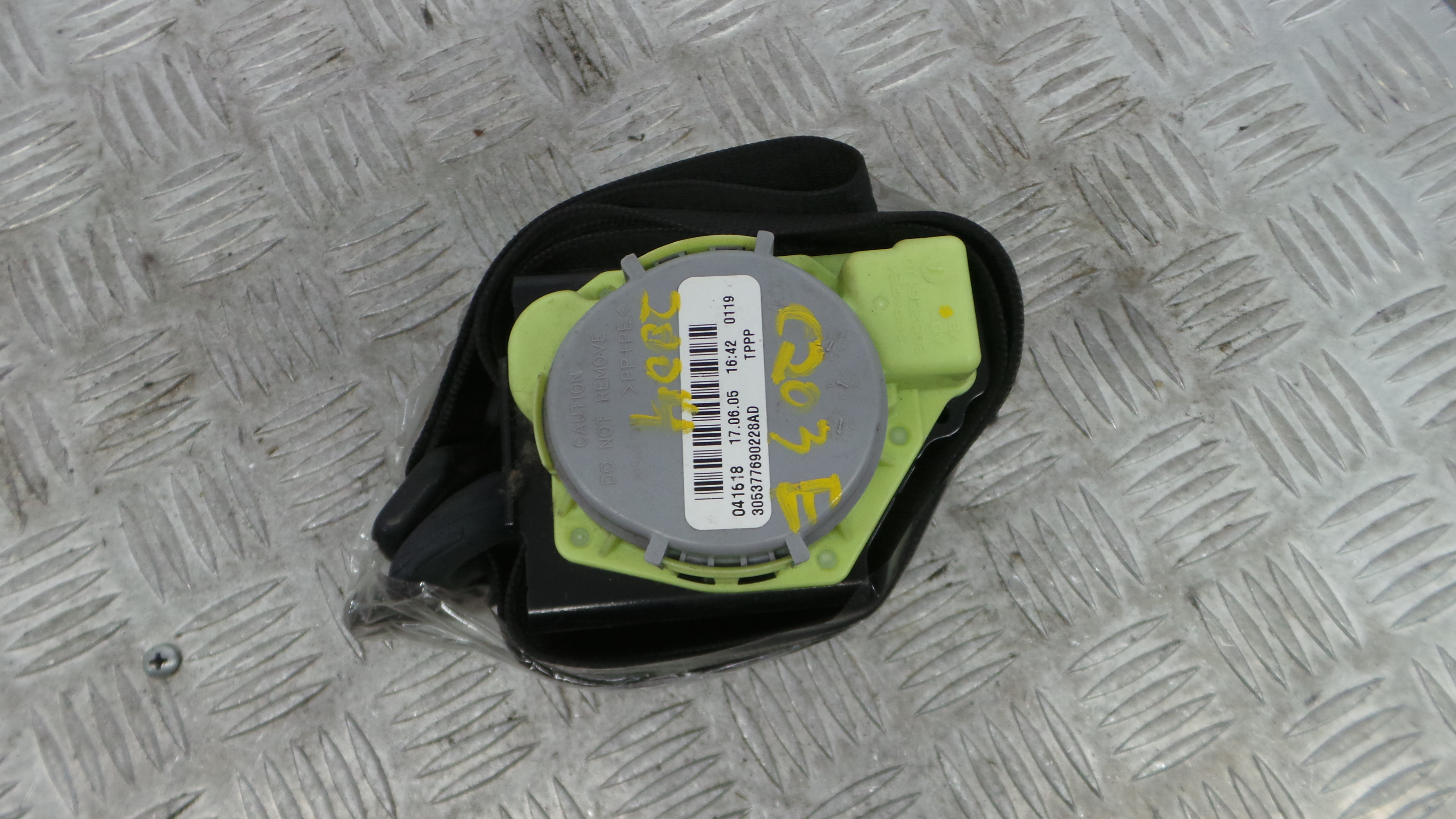 Cinto Frente Esq  305377690228AD - MERCEDES-BENZ C-CLASS Coupé (CL203), C-CLASS Coupe Sport (CL203)-38060871