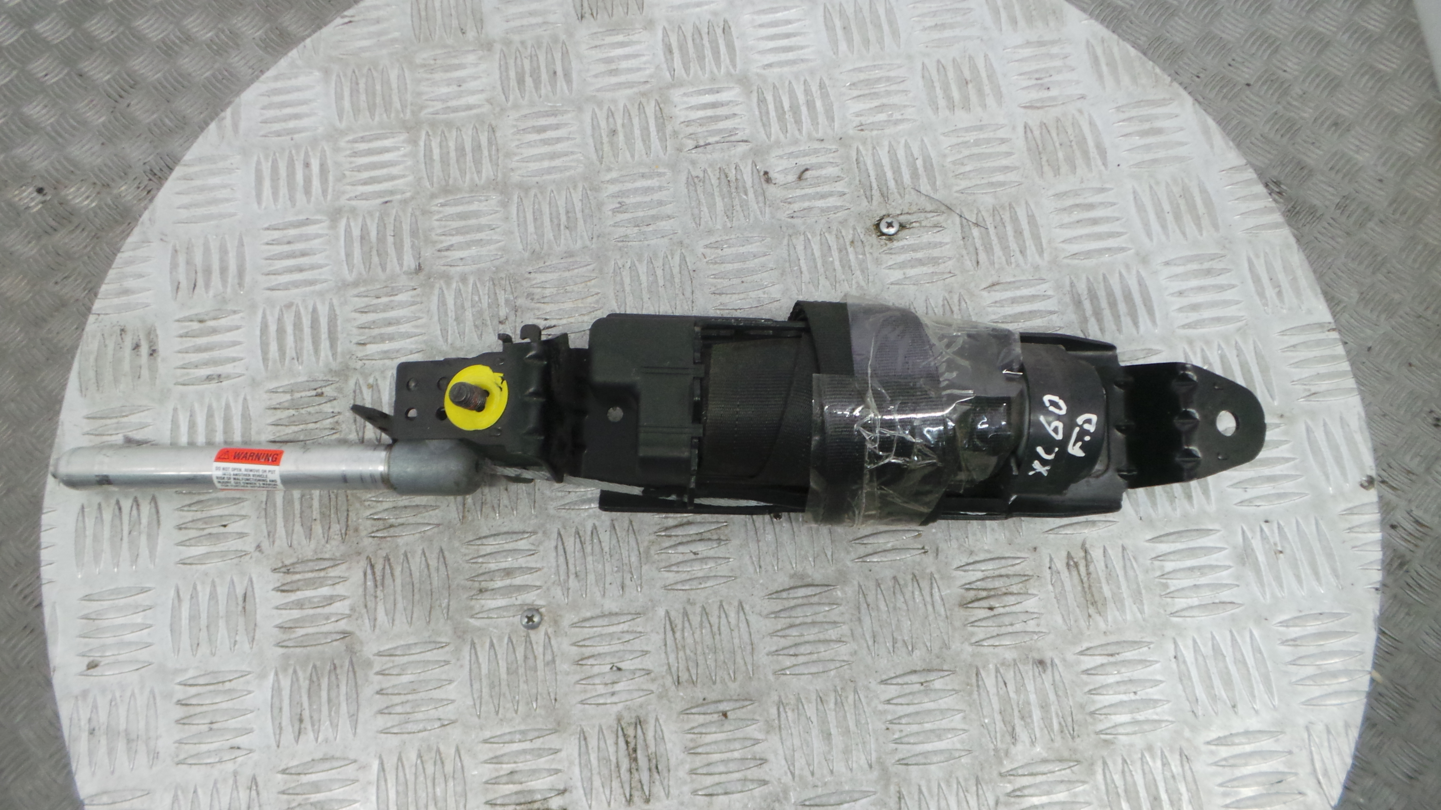 Cinto Frente Direito   605644500B - VOLVO XC60 I SUV (156)-38060890