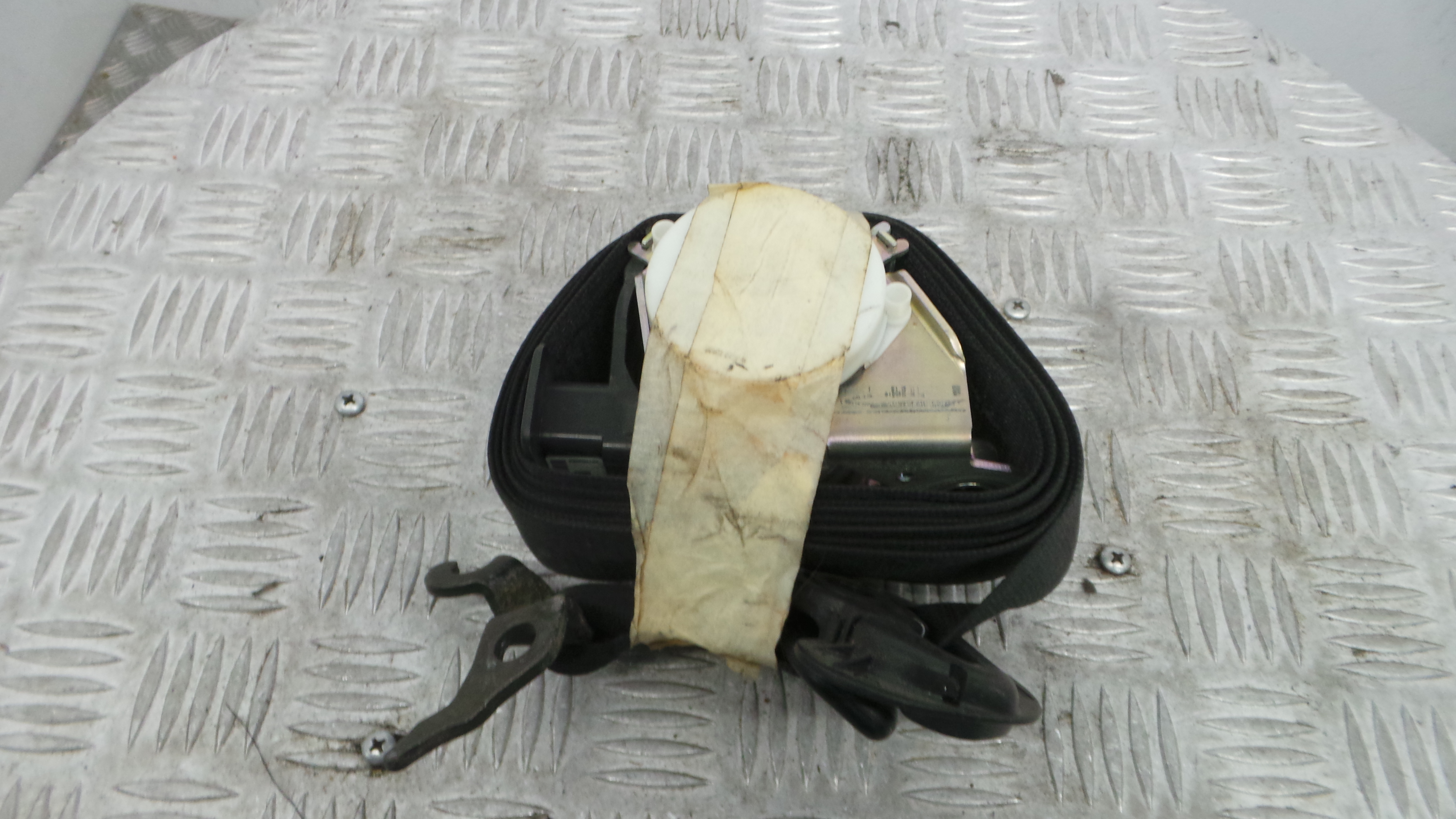 Cinto Frente Direito    - BMW 1 (E87)-38061186