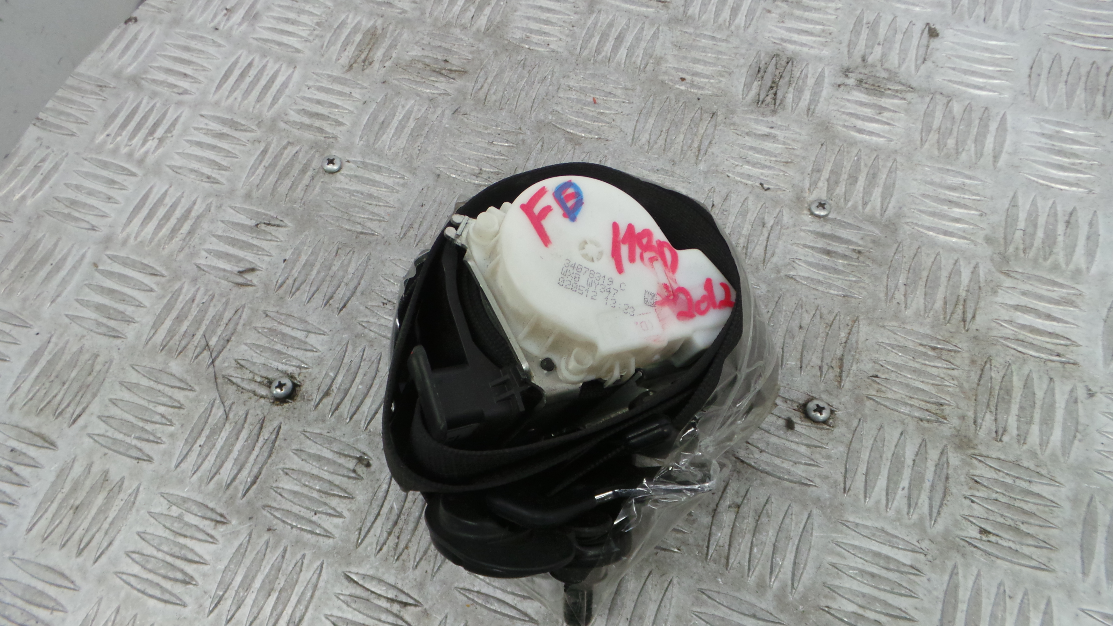 Cinto Frente Direito   34078319C - BMW 1 (F20), 1 Sports Hatch (F20)-38061188