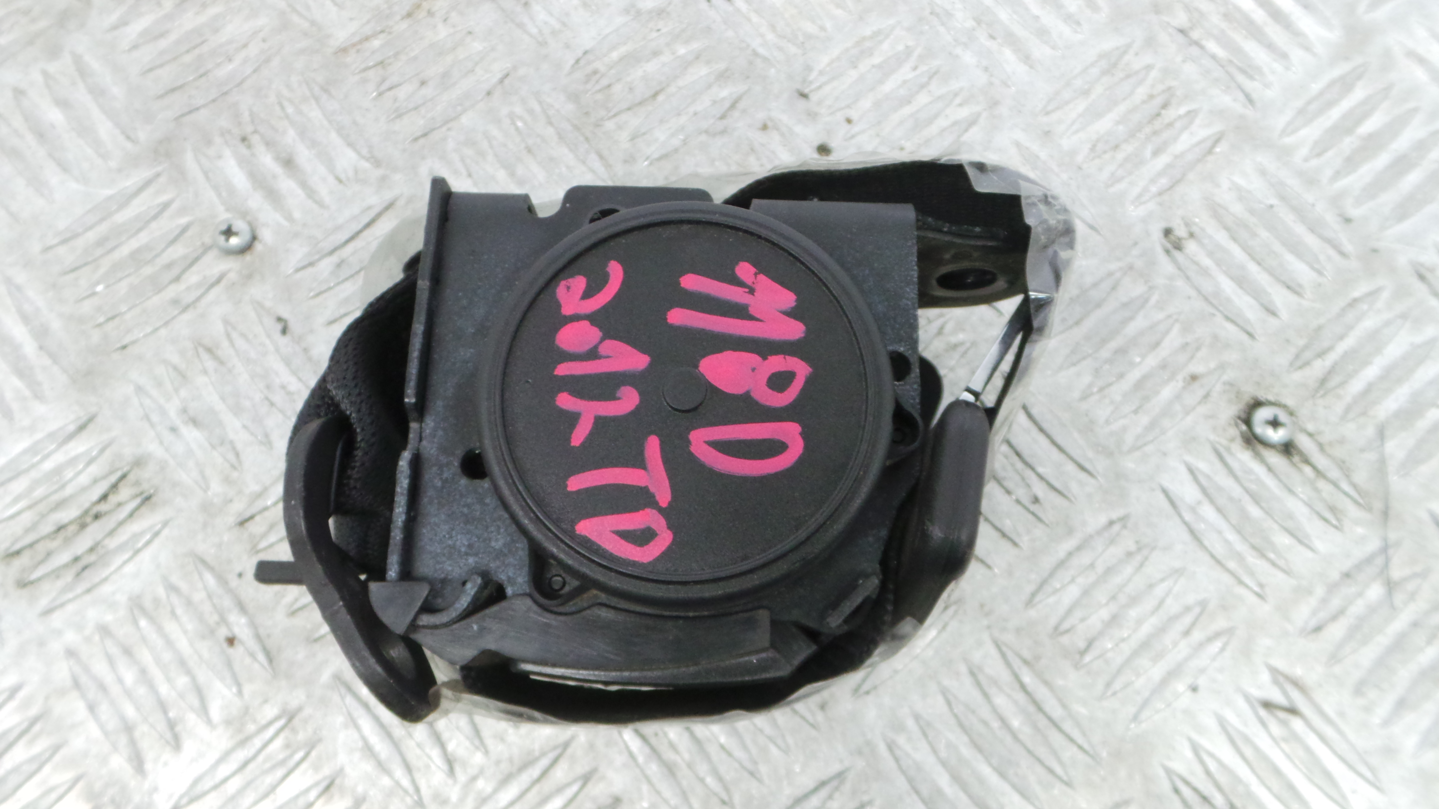 Cinto Trás Dto  - BMW 1 (F20), 1 Sports Hatch (F20)-38061202