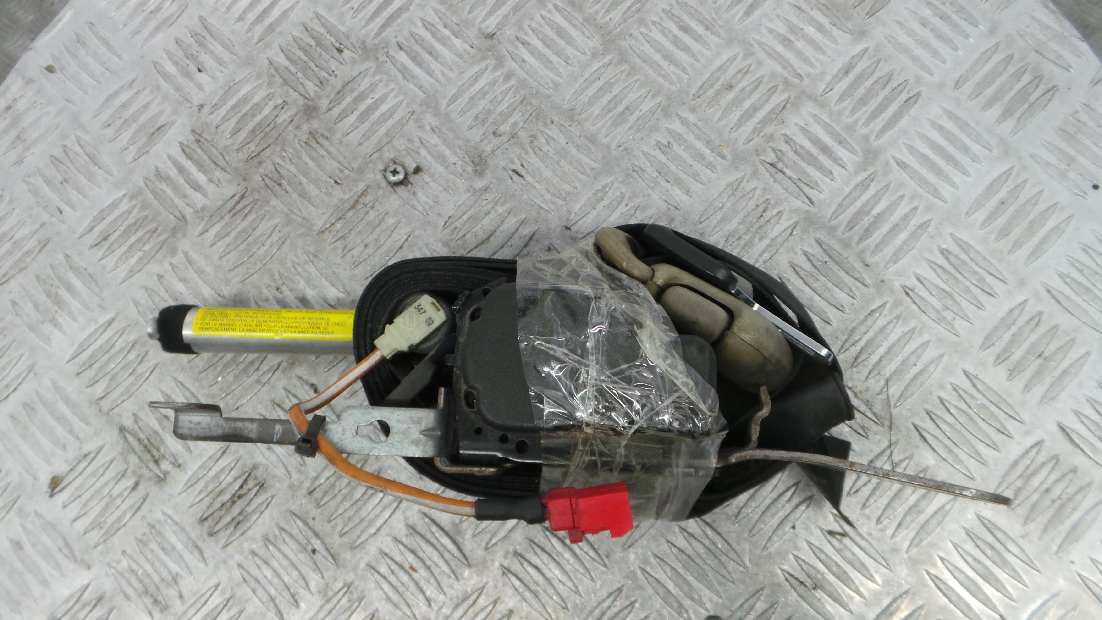 Cinto Frente Esq 570570100T - MITSUBISHI CARISMA (DA_)-38061226