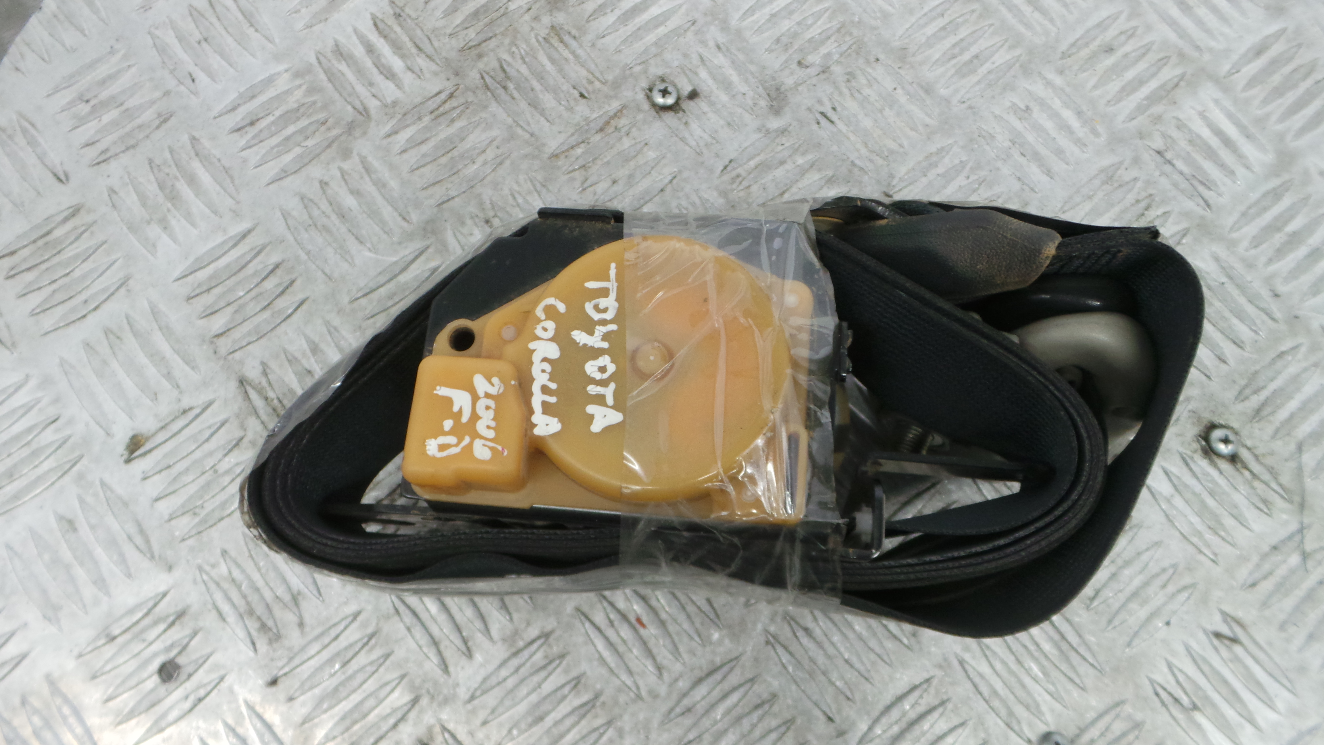 Cinto Frente Direito   501096E1L1 - TOYOTA COROLLA (_E12_), COROLLA / ALLEX (_E12_)-38061232