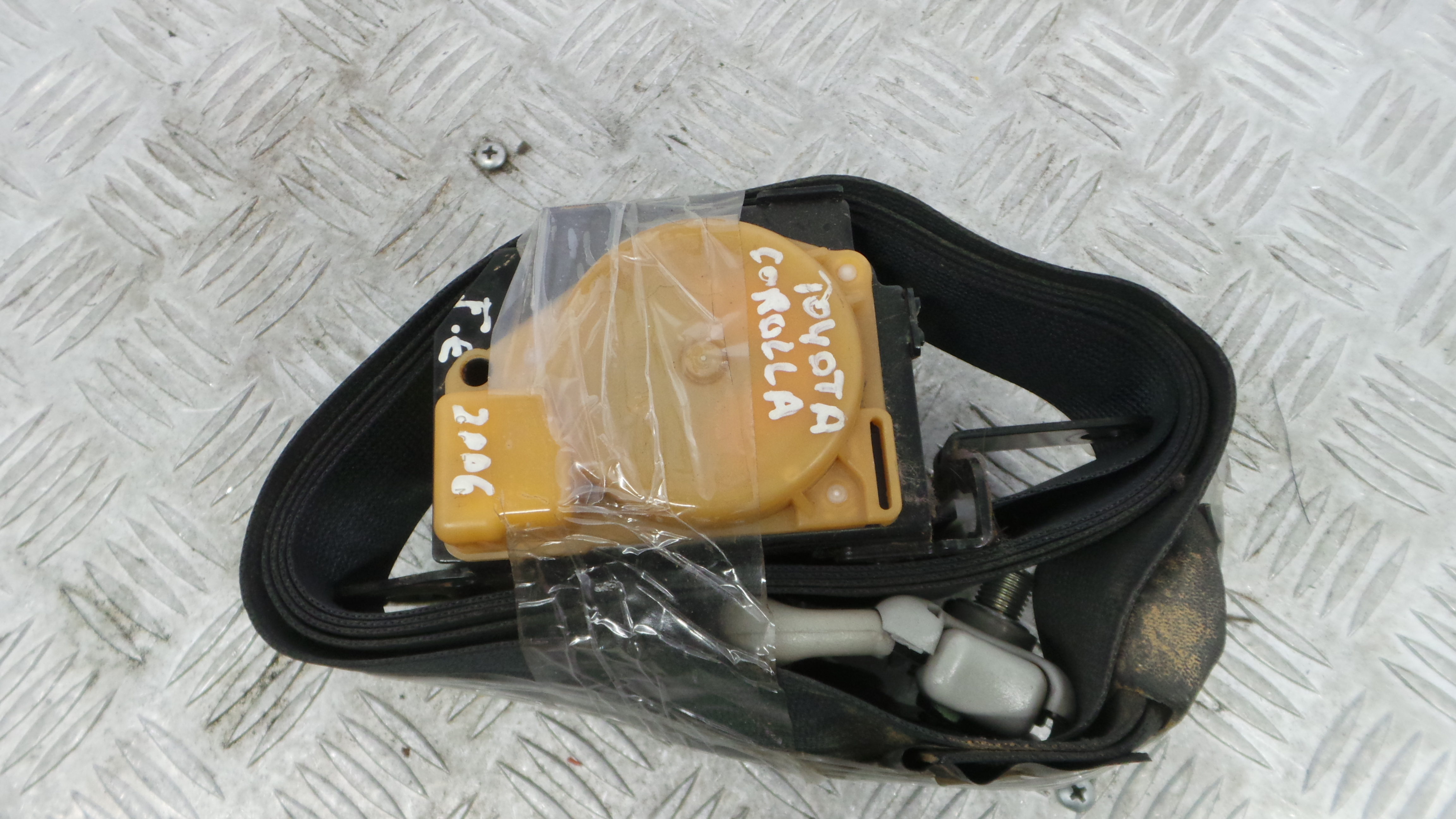 Cinto Frente Esq   - TOYOTA COROLLA (_E12_), COROLLA / ALLEX (_E12_)-38061235