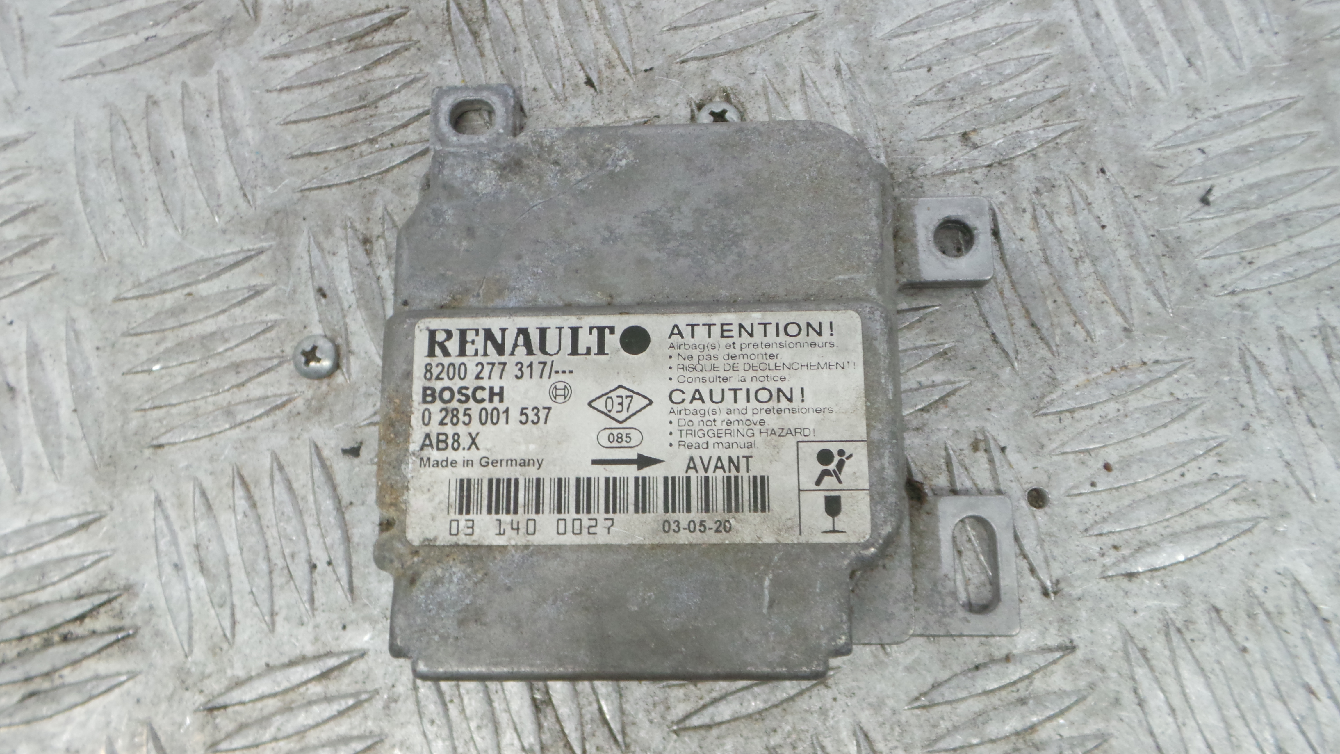 Centralina de Airbags 8200277317 - RENAULT CLIO II (BB_, CB_), CLIO Mk II (BB_, CB_)-38061944