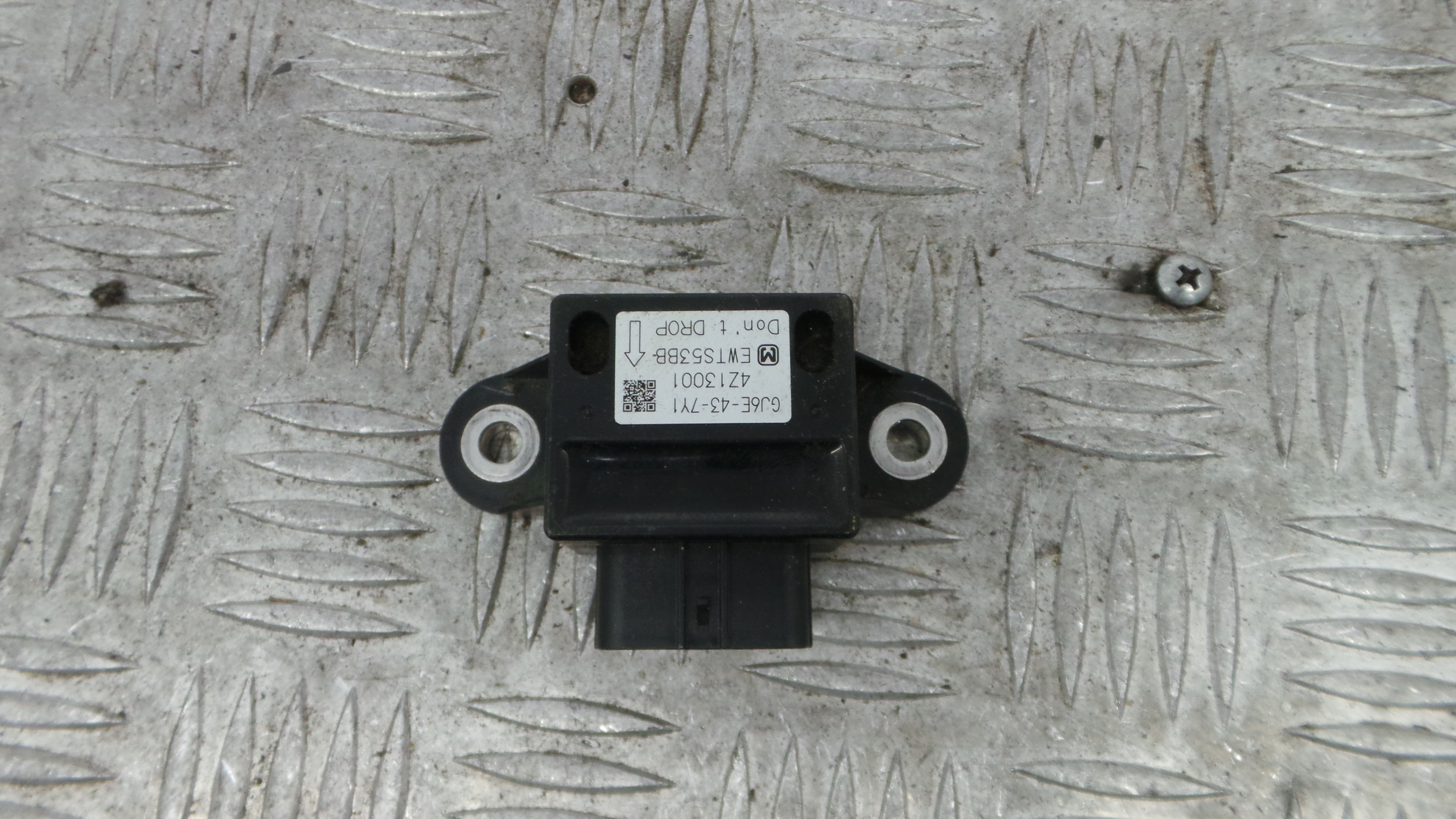 Sensor de Airbag GJ6E-43-7Y1 - MAZDA 6 Station Wagon (GY)-38061996