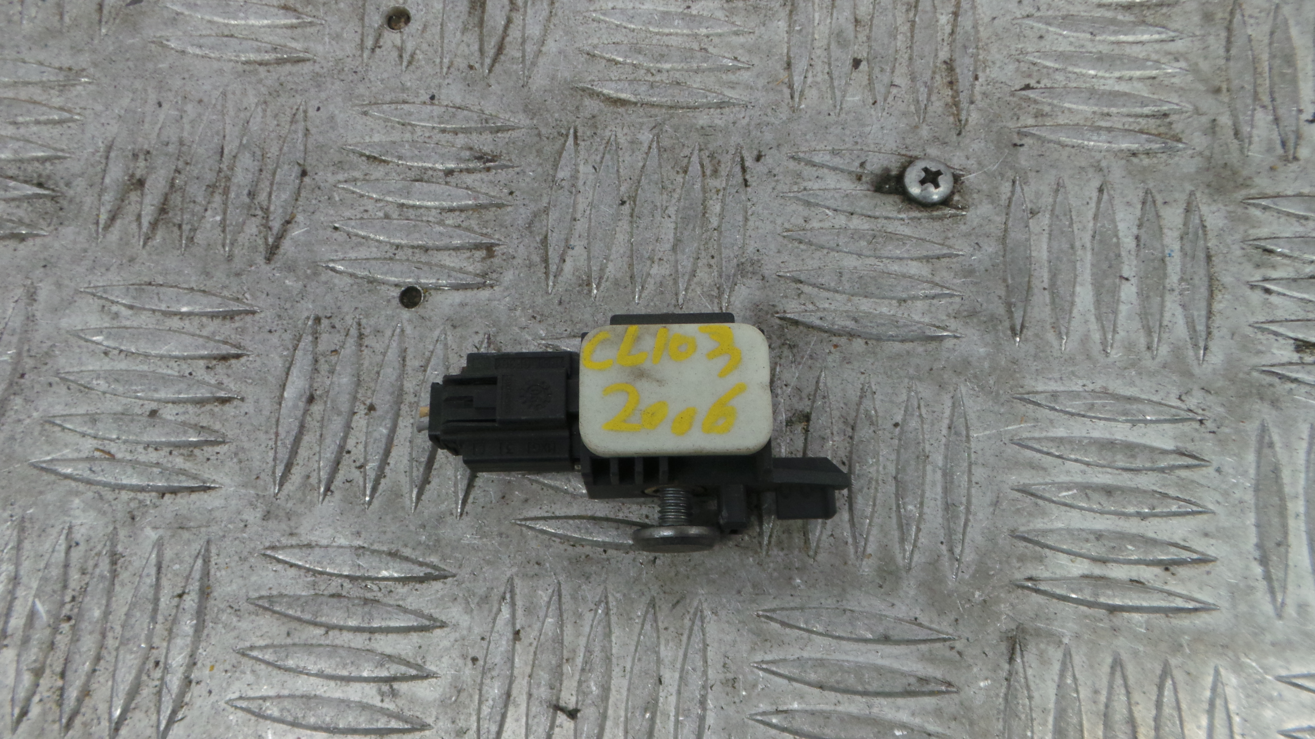 Sensor de Airbag 8200529572 - RENAULT CLIO III (BR0/1, CR0/1)-38062119