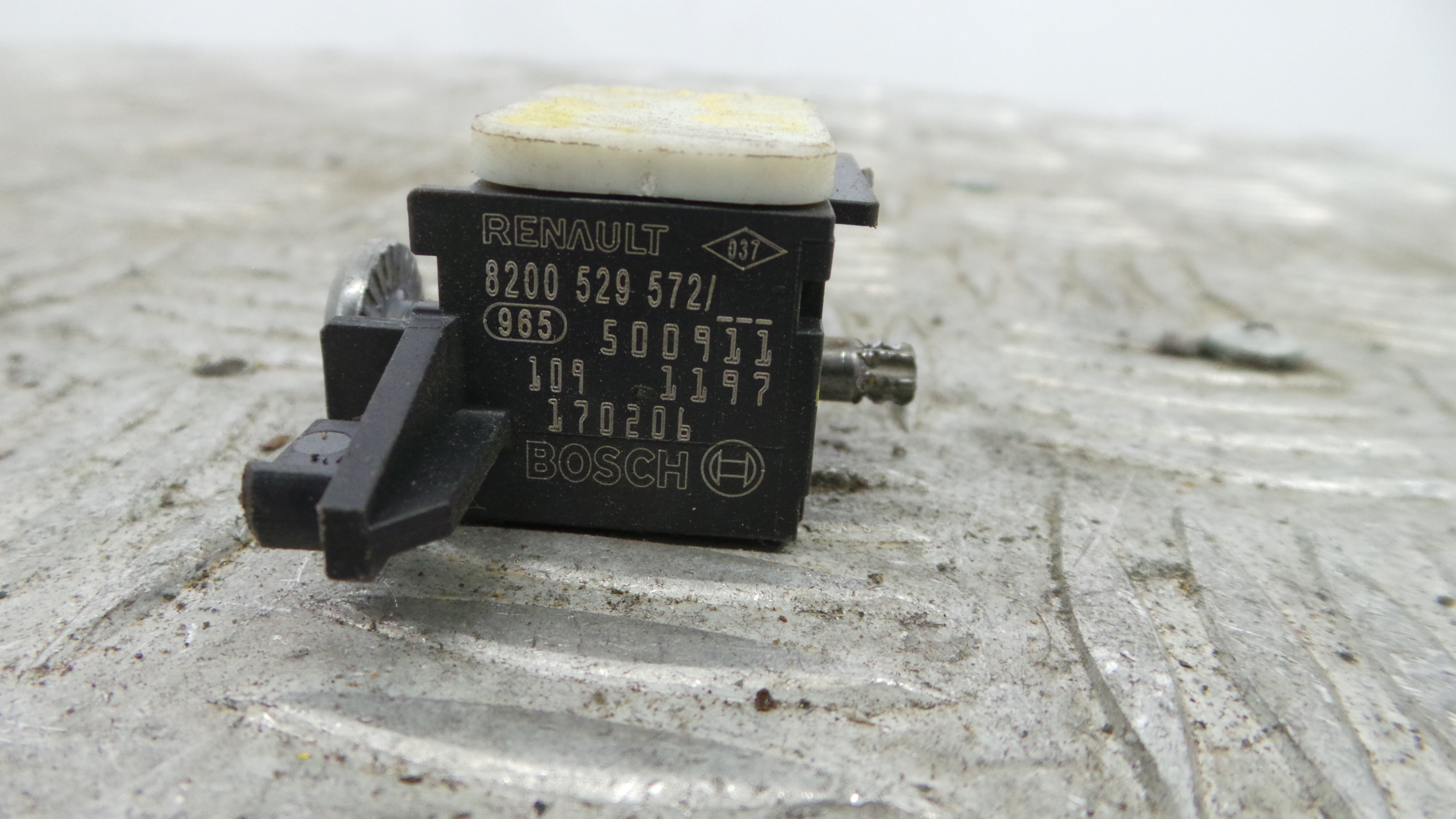 Sensor de Airbag 8200529572 - RENAULT CLIO III (BR0/1, CR0/1)-38062125