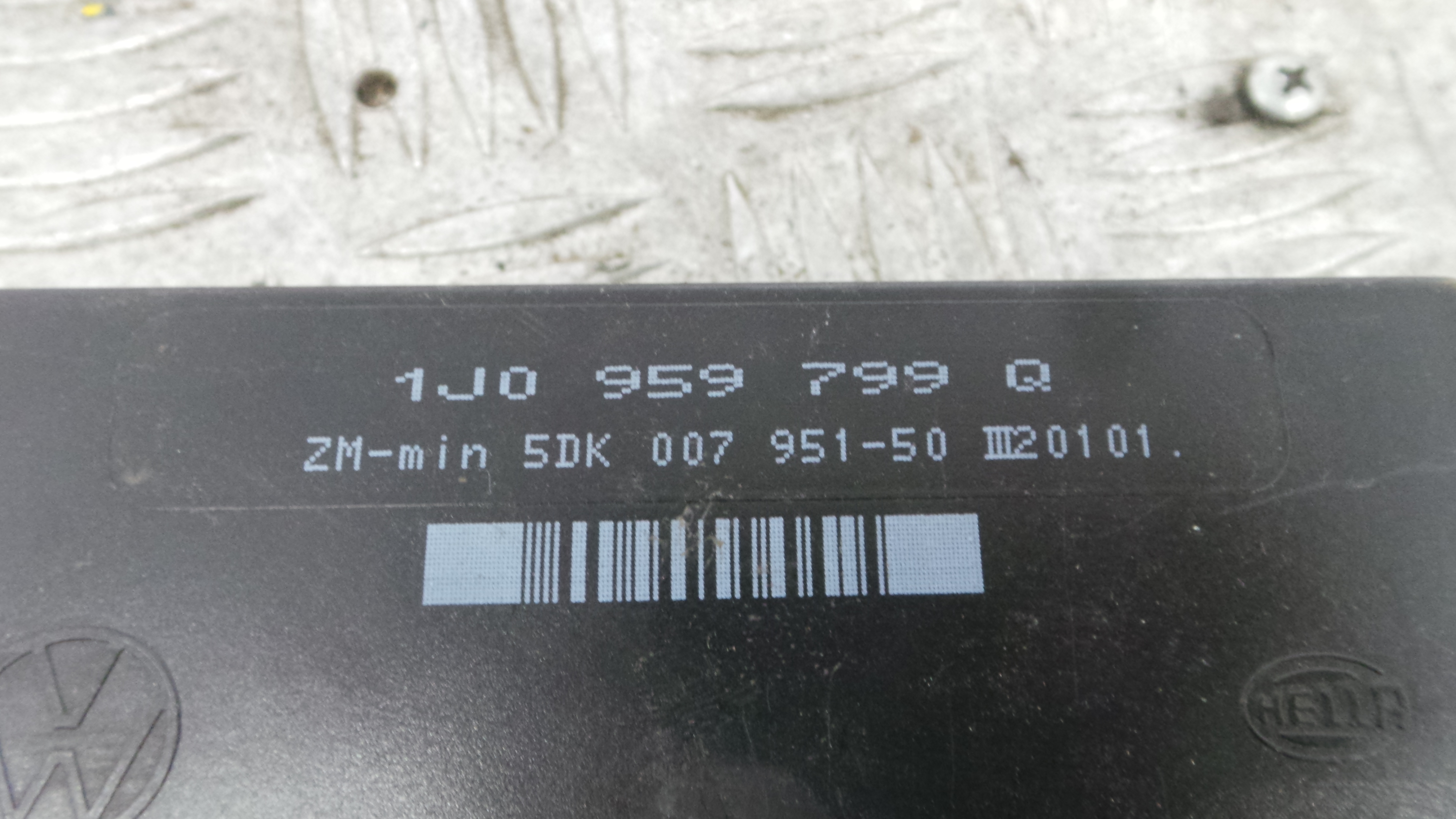 Centralina do Fecho Central 1J0959799Q - VW GOLF IV (1J1), GOLF Mk IV (1J1)-38062487