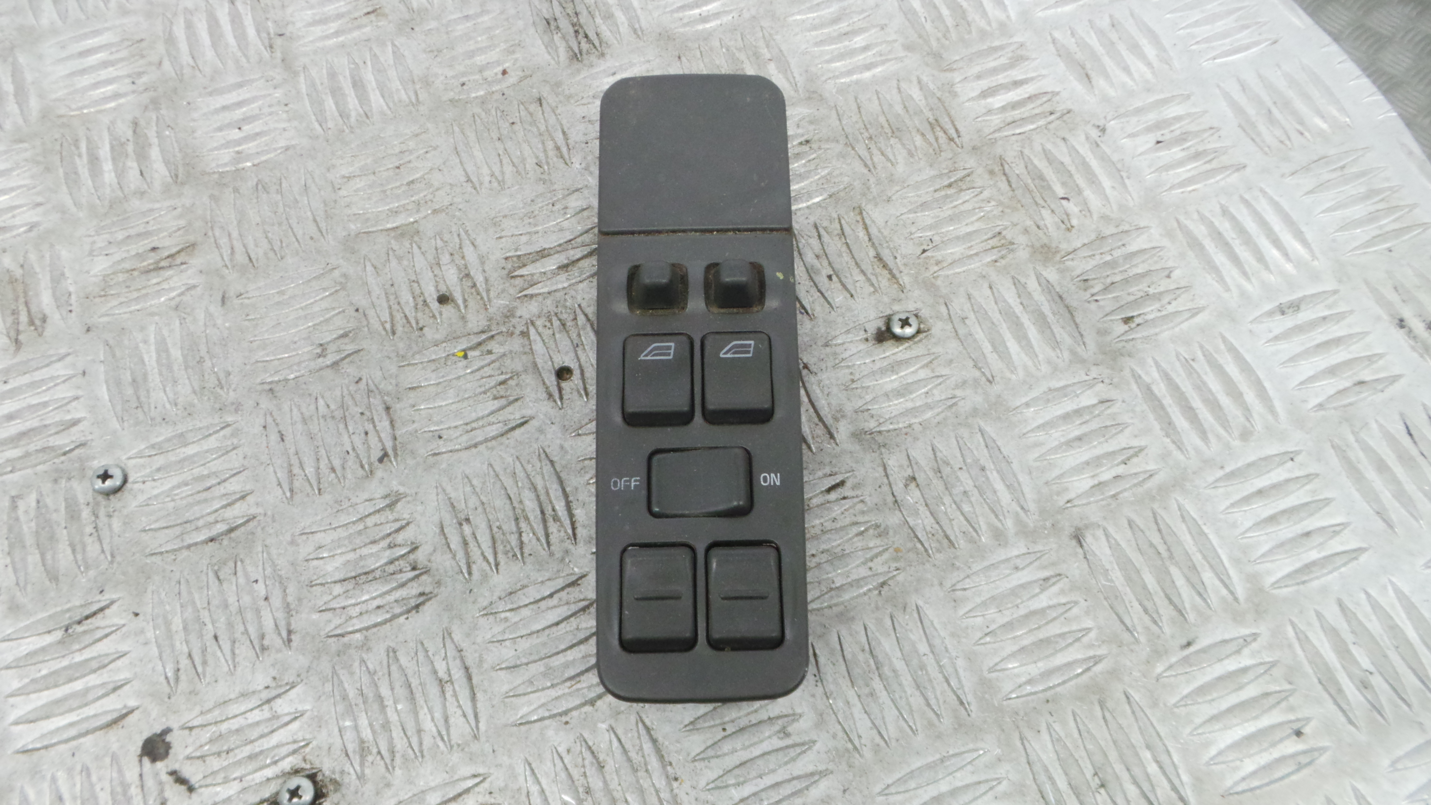 Interruptor / Comando Elevador Vidro Frente Esq  495431 - VOLVO V40 Combi (645)-38062523