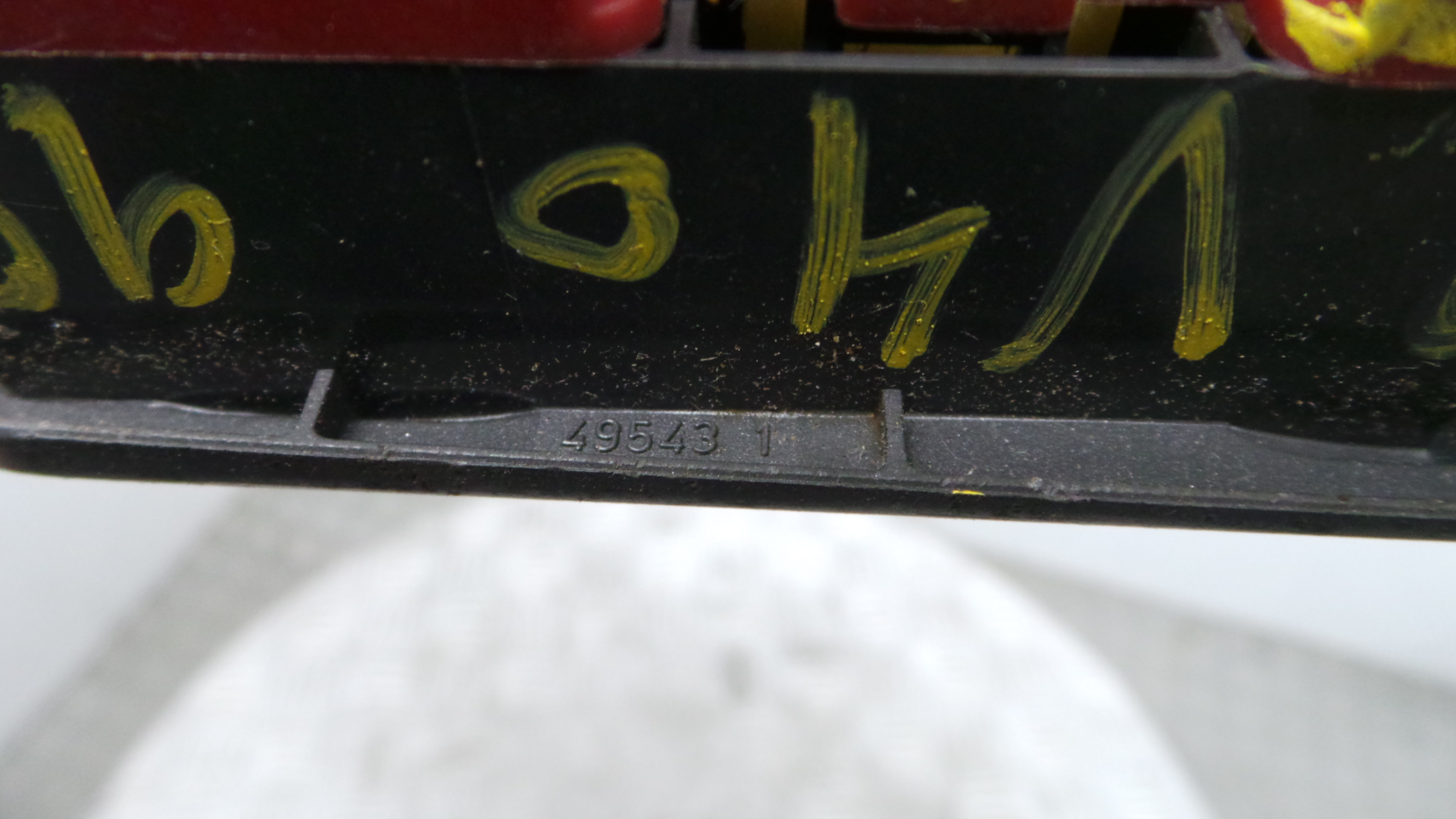 Interruptor / Comando Elevador Vidro Frente Esq 495431 - VOLVO V40 Combi (645)-38062523