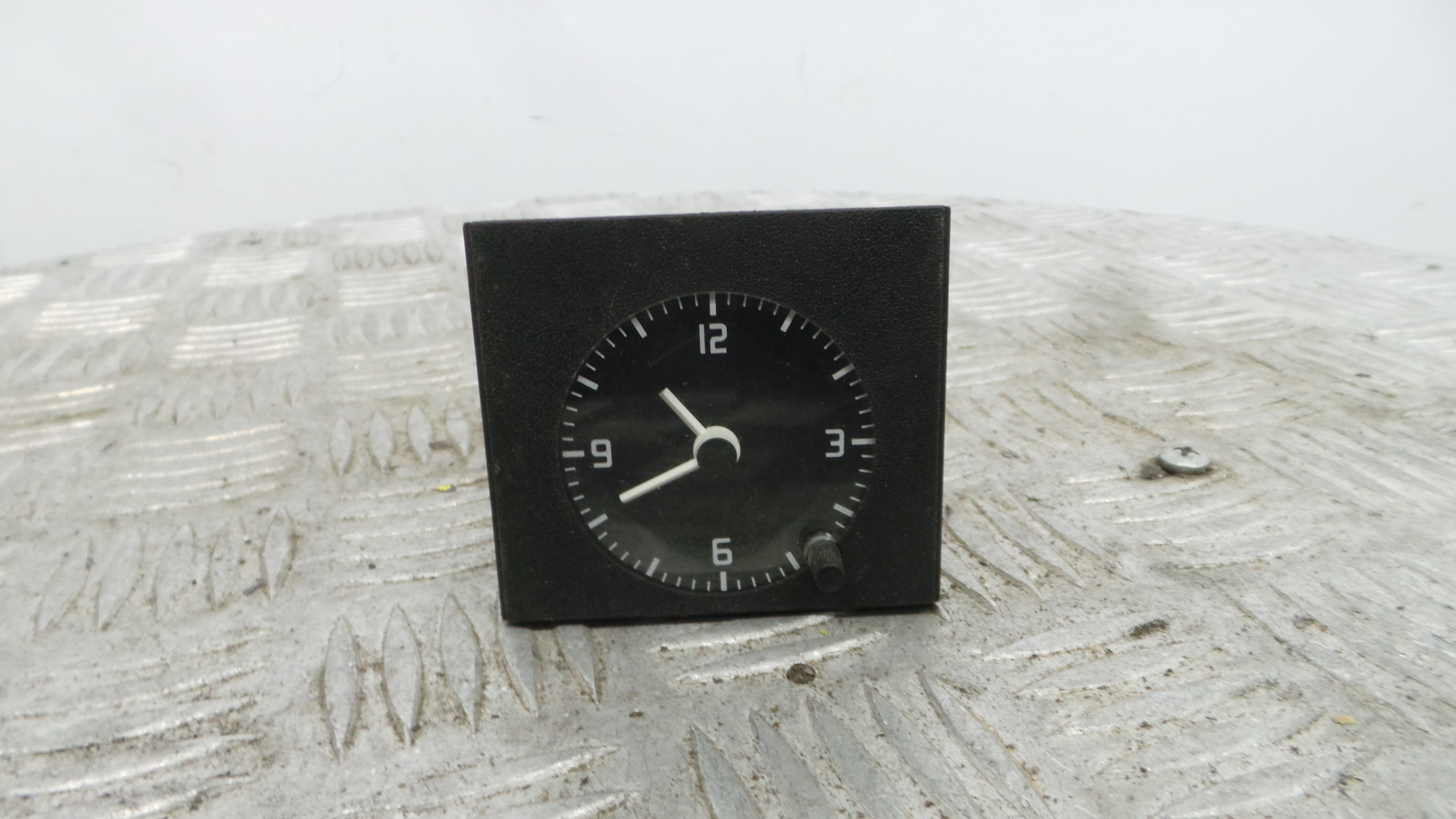 relógio 7700830614 - RENAULT CLIO I (B/C57_, 5/357_)-38062529 relógio 7700830614 - RENAULT CLIO I (B/C57_, 5/357_)-38062529