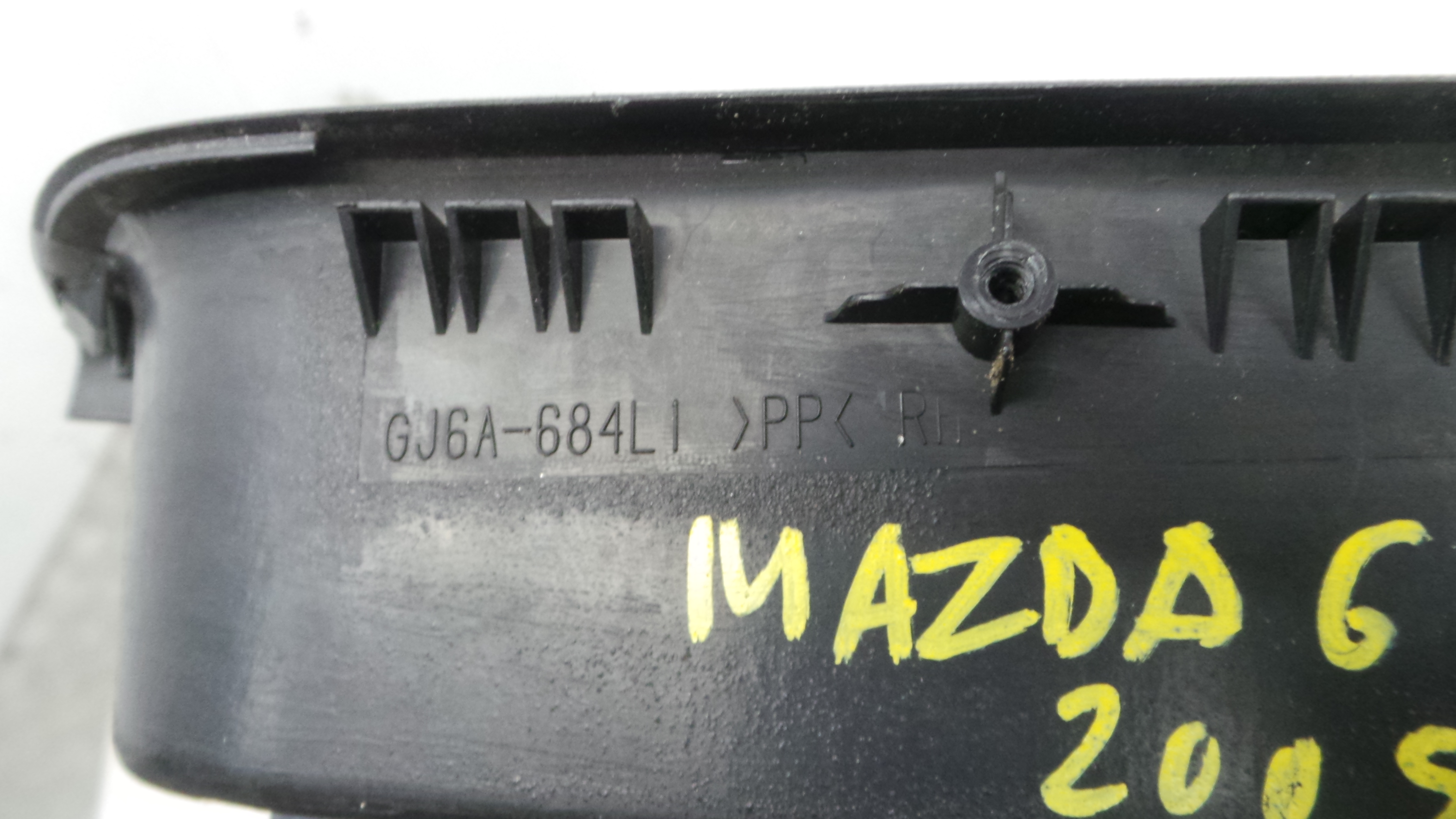 Interruptor / Comando Elevador Vidro Frente Dto GJ6A-684L1 - MAZDA 6 Station Wagon (GY)-38064764