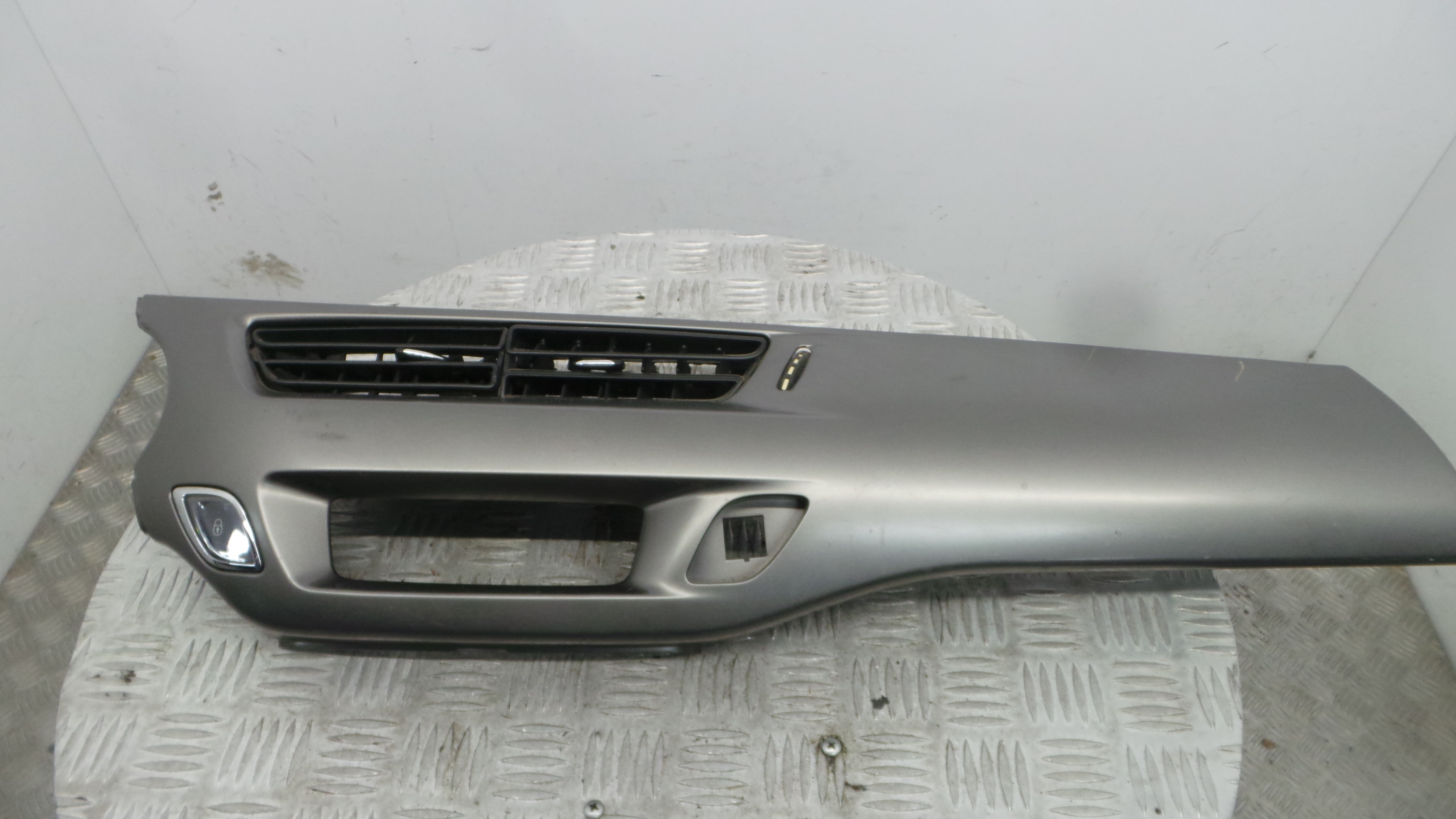 Tablier 9685748777 - CITROËN C3 II (SC_)-38065358