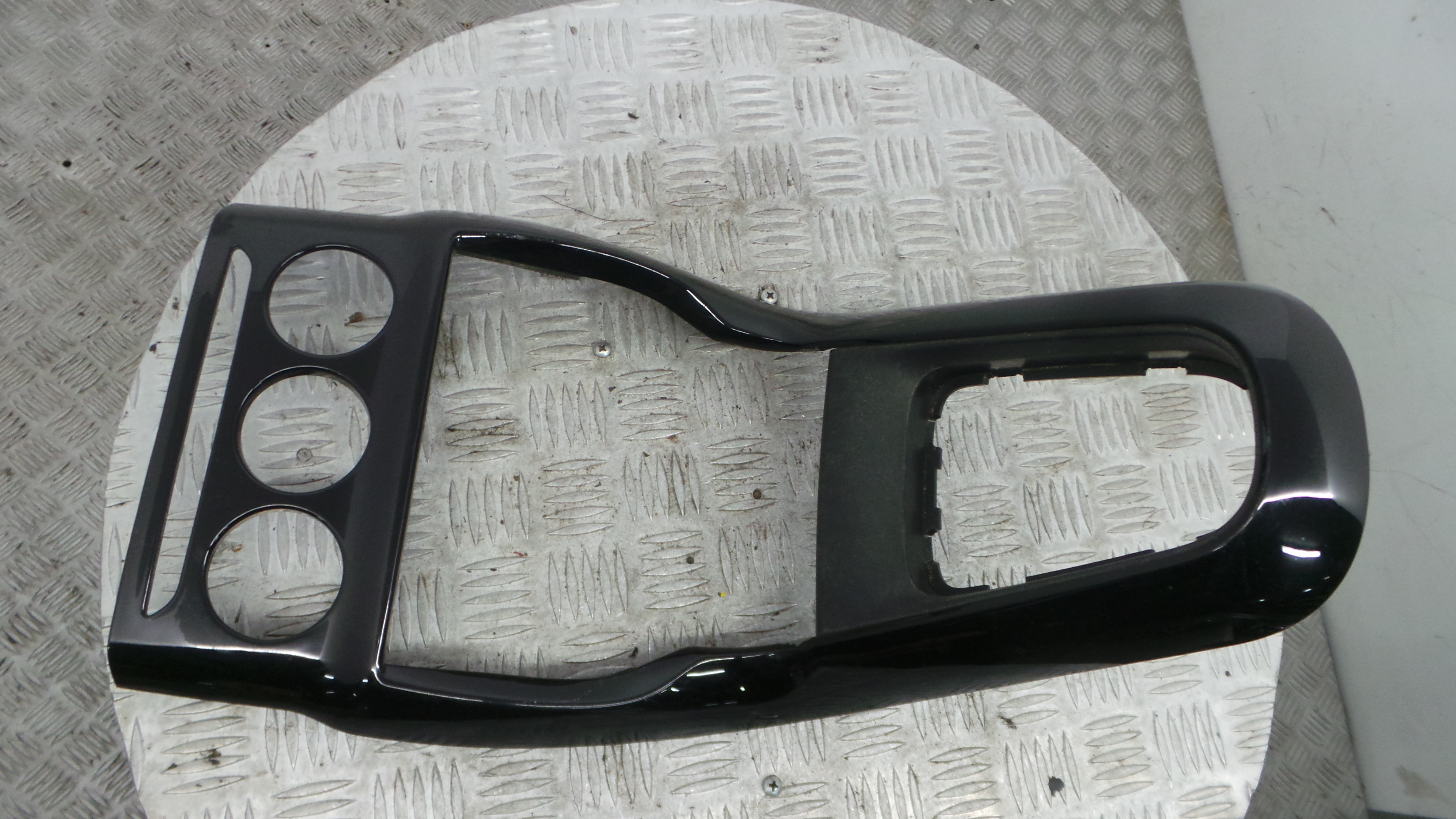 Aro Consola Central 9801578777 - CITROËN C3 II (SC_)-38073128