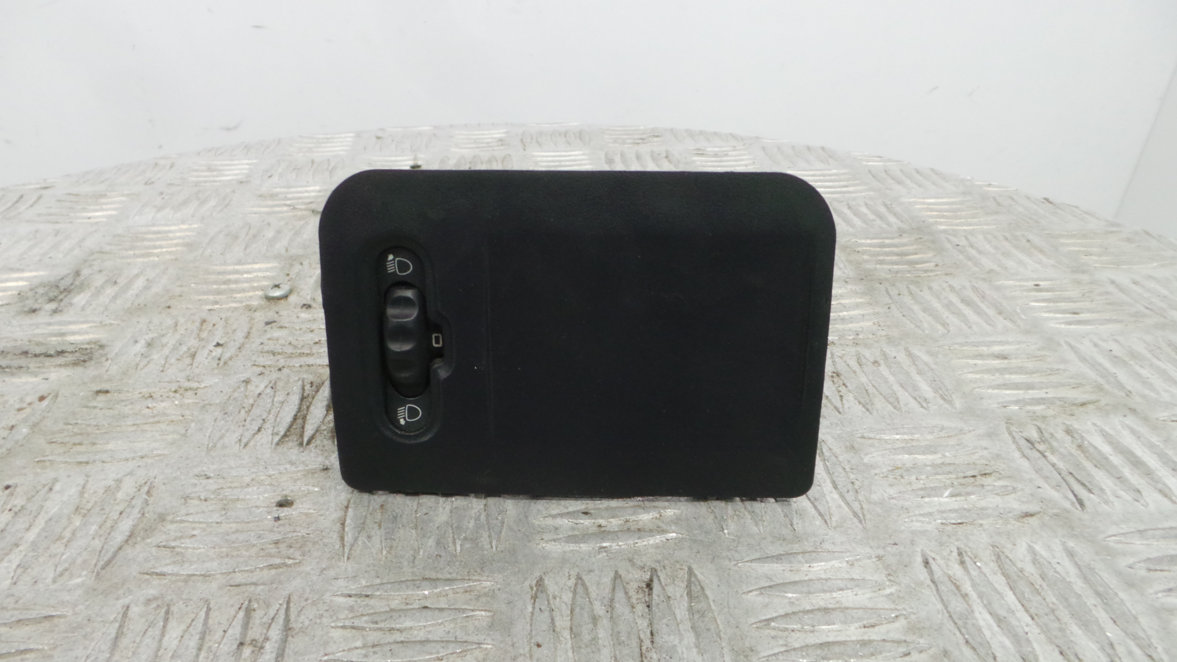 Comando de Regulação dos Faróis  8200069068 - RENAULT CLIO II (BB_, CB_), CLIO Mk II (BB_, CB_)-38132738