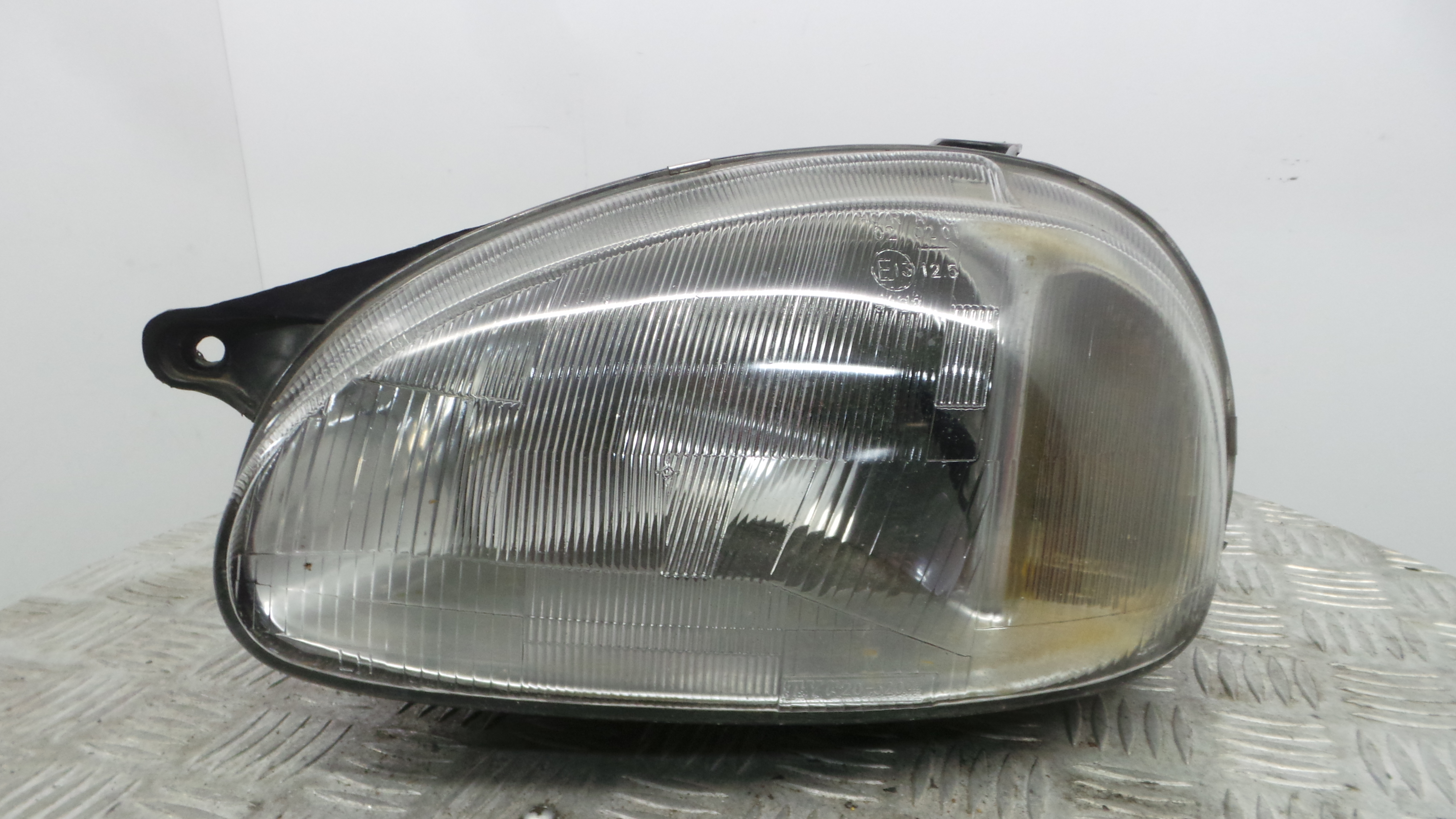 Ótica Esq 20-3204 - OPEL CORSA B (S93)-38183337 Ótica Esq 20-3204 - OPEL CORSA B (S93)-38183337
