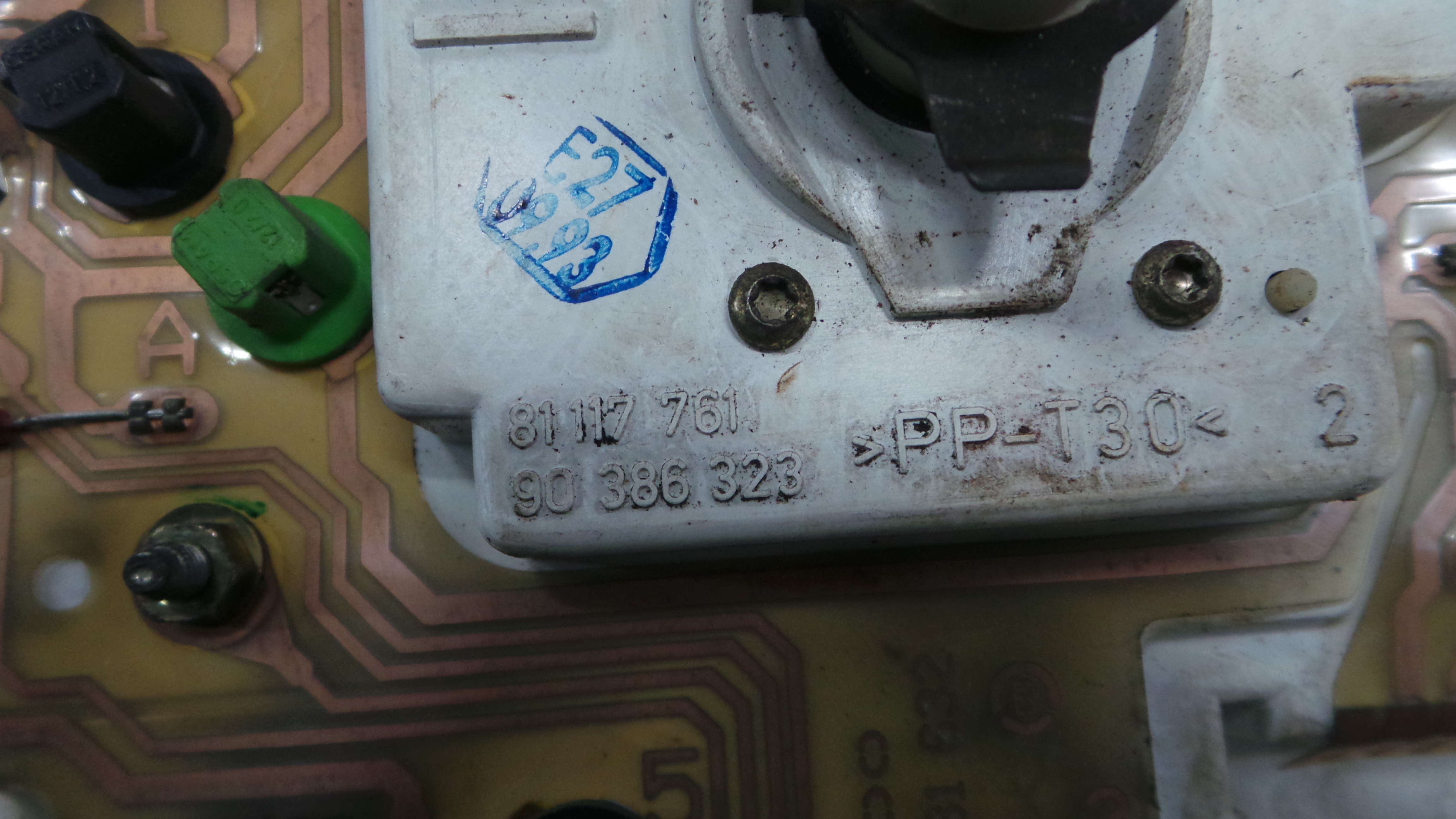 Quadrante 90386323 - OPEL CORSA B (S93)-38247334