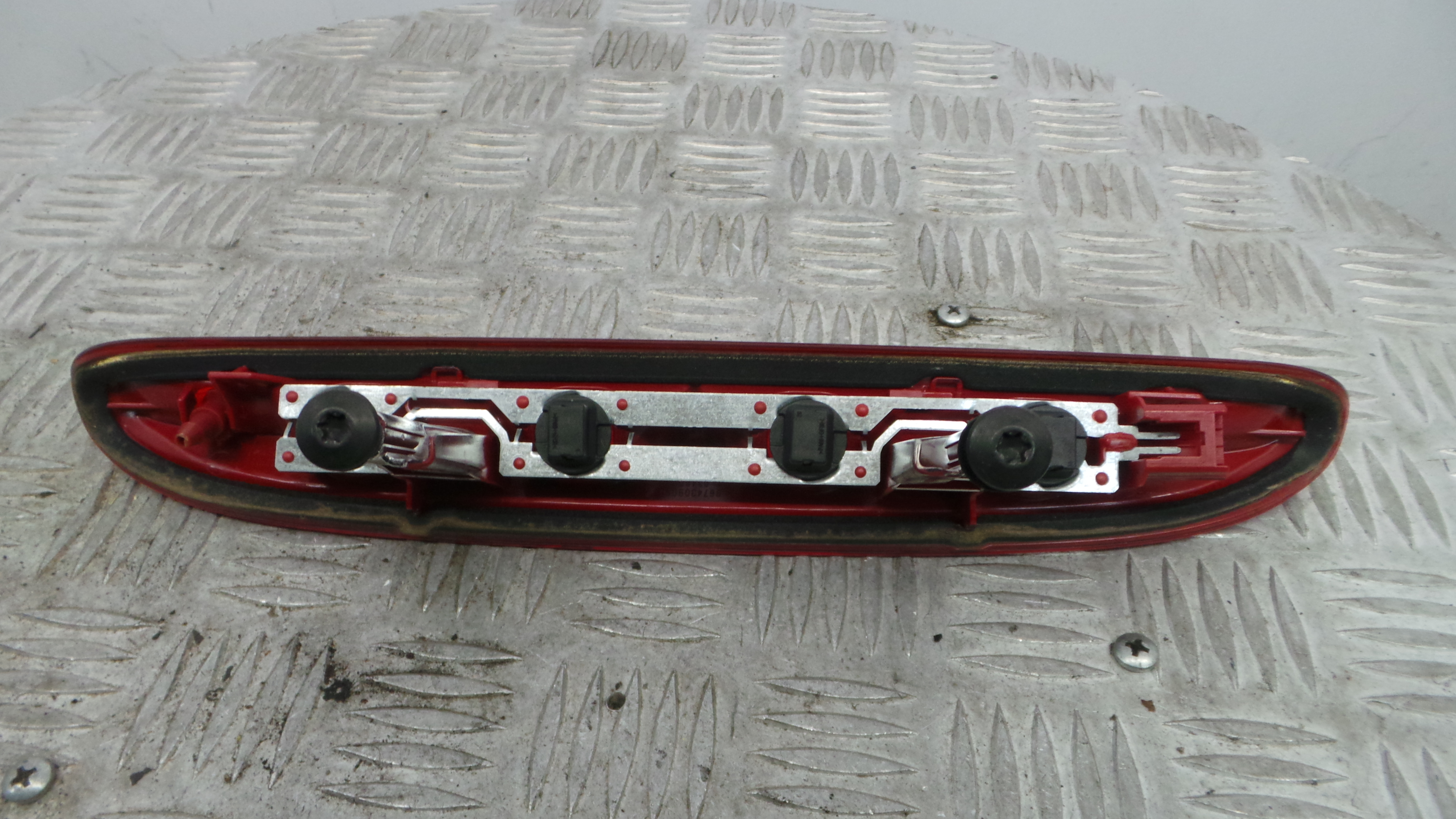 Farolim Stop Central / Luz de Stop Adicional 9674309080 - PEUGEOT 208 I (CA_, CC_)-38273670