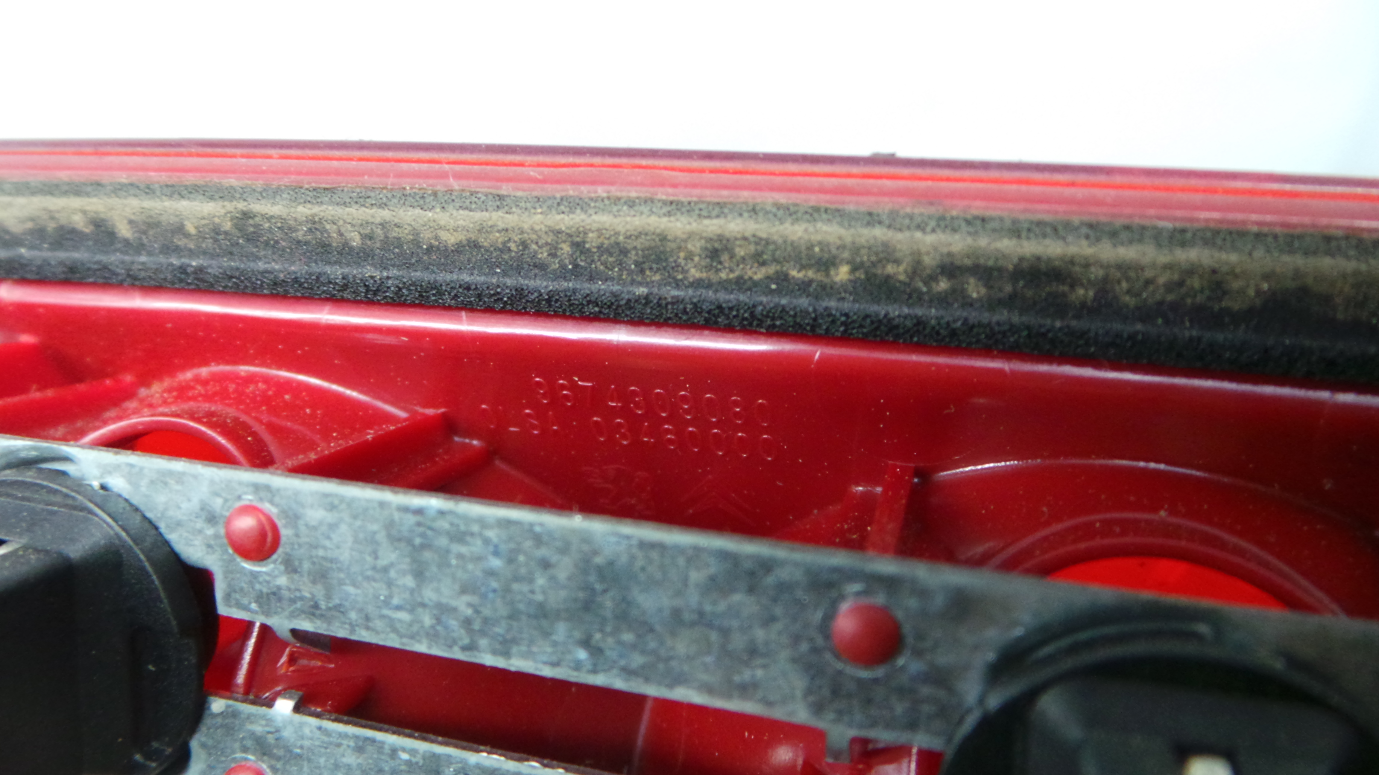 Farolim Stop Central / Luz de Stop Adicional 9674309080 - PEUGEOT 208 I (CA_, CC_)-38273670