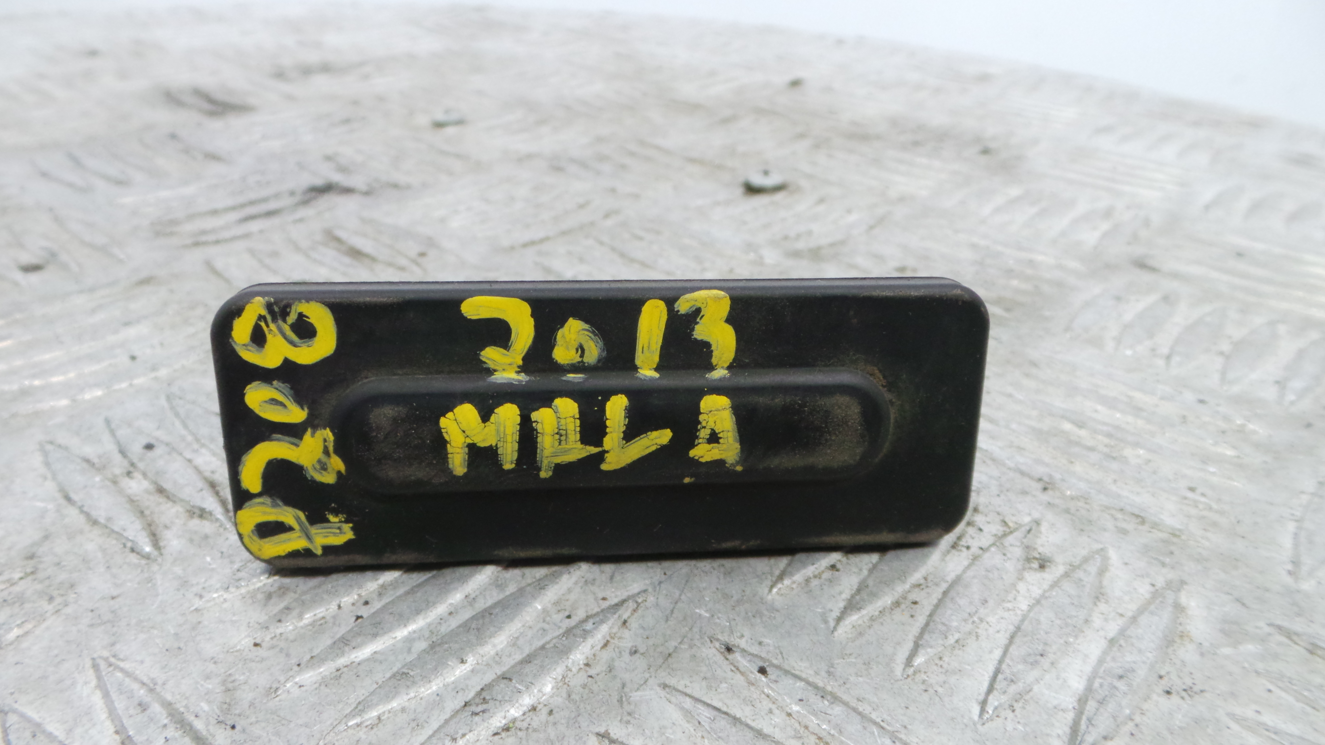 Interruptor / Comando Mala 9676028380 - PEUGEOT 208 I (CA_, CC_)-38273686