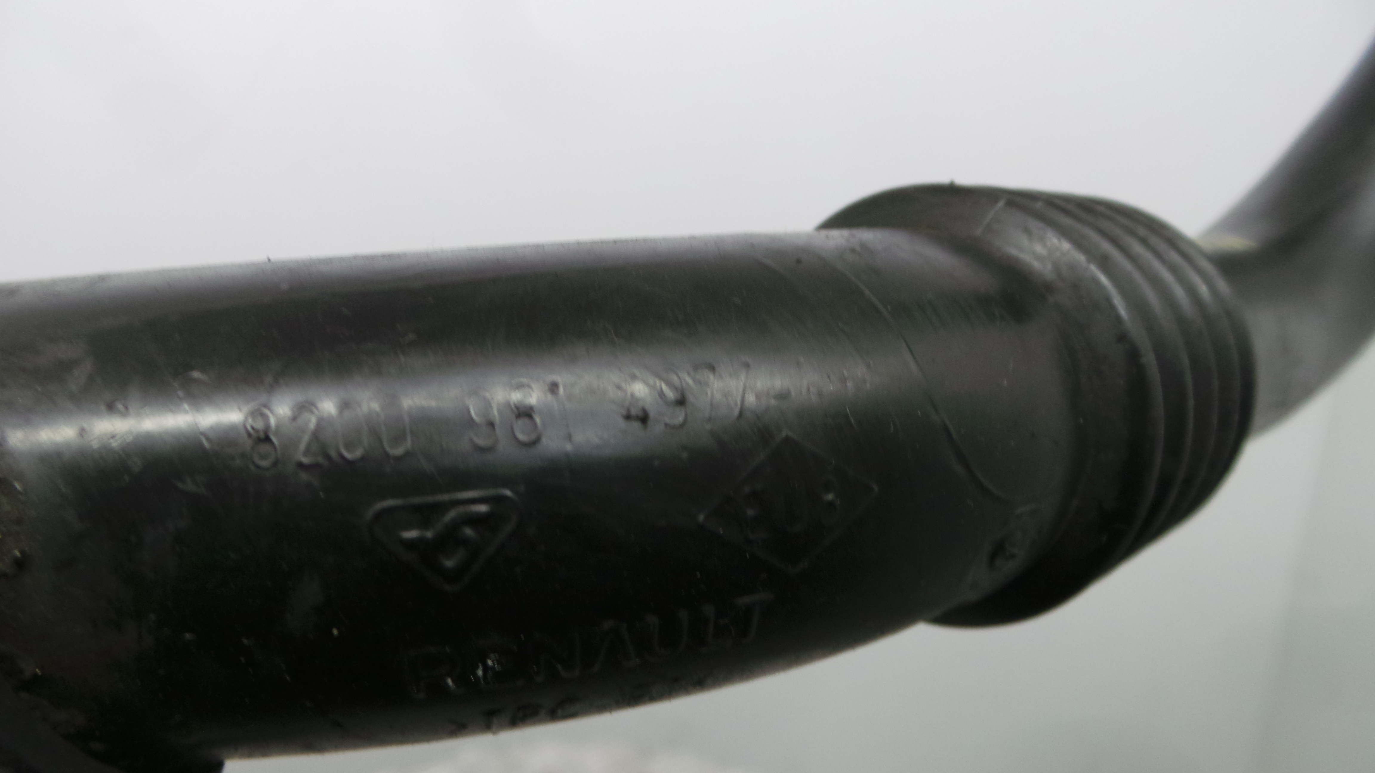 Tubo Intercooler 8200981497 - RENAULT MEGANE III Hatchback (BZ0/1_, B3_)-38294905