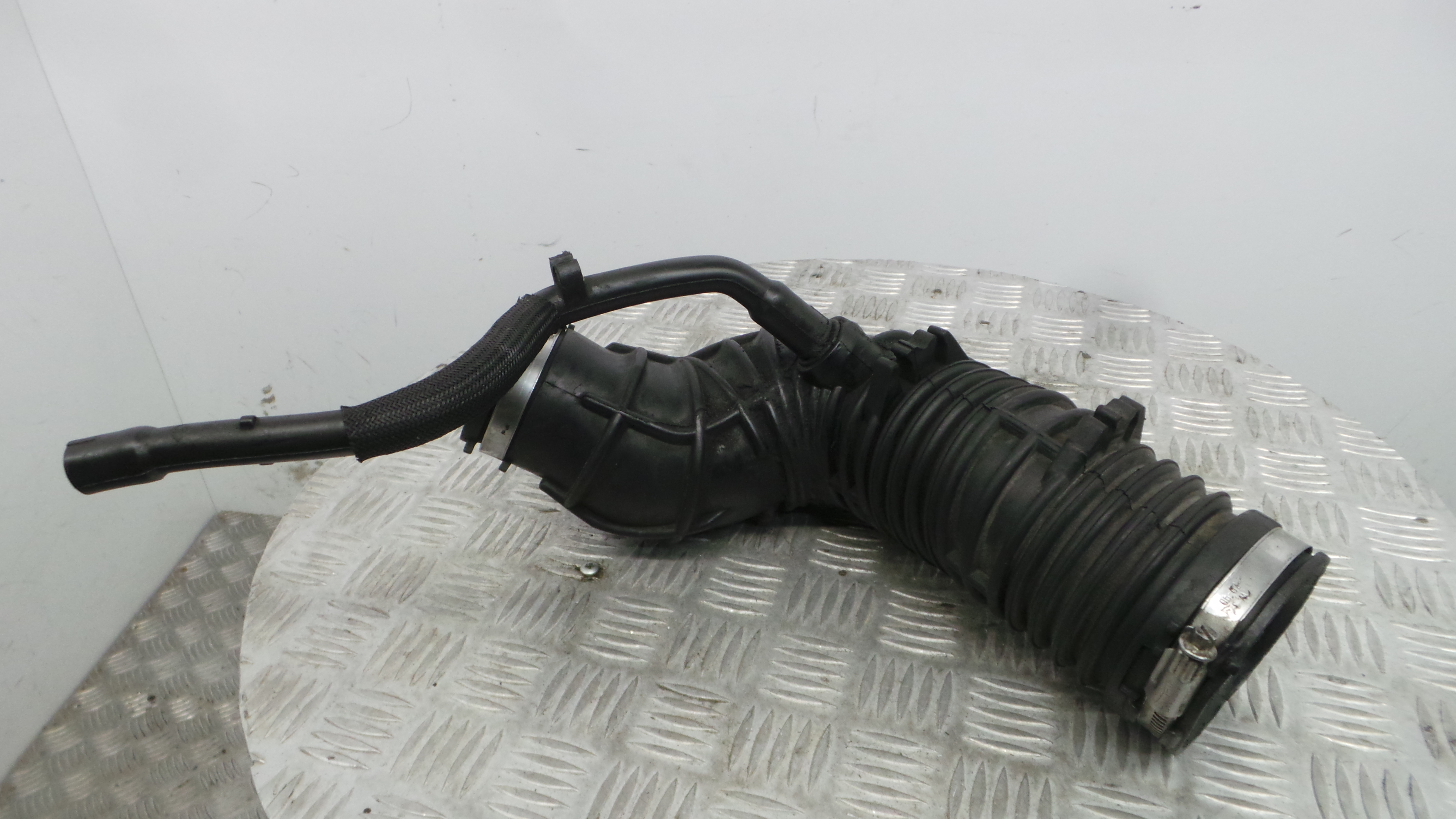 Tubo Intercooler 8200714810B - RENAULT LAGUNA III (BT0/1)-38294909 Tubo Intercooler 8200714810B - RENAULT LAGUNA III (BT0/1)-38294909