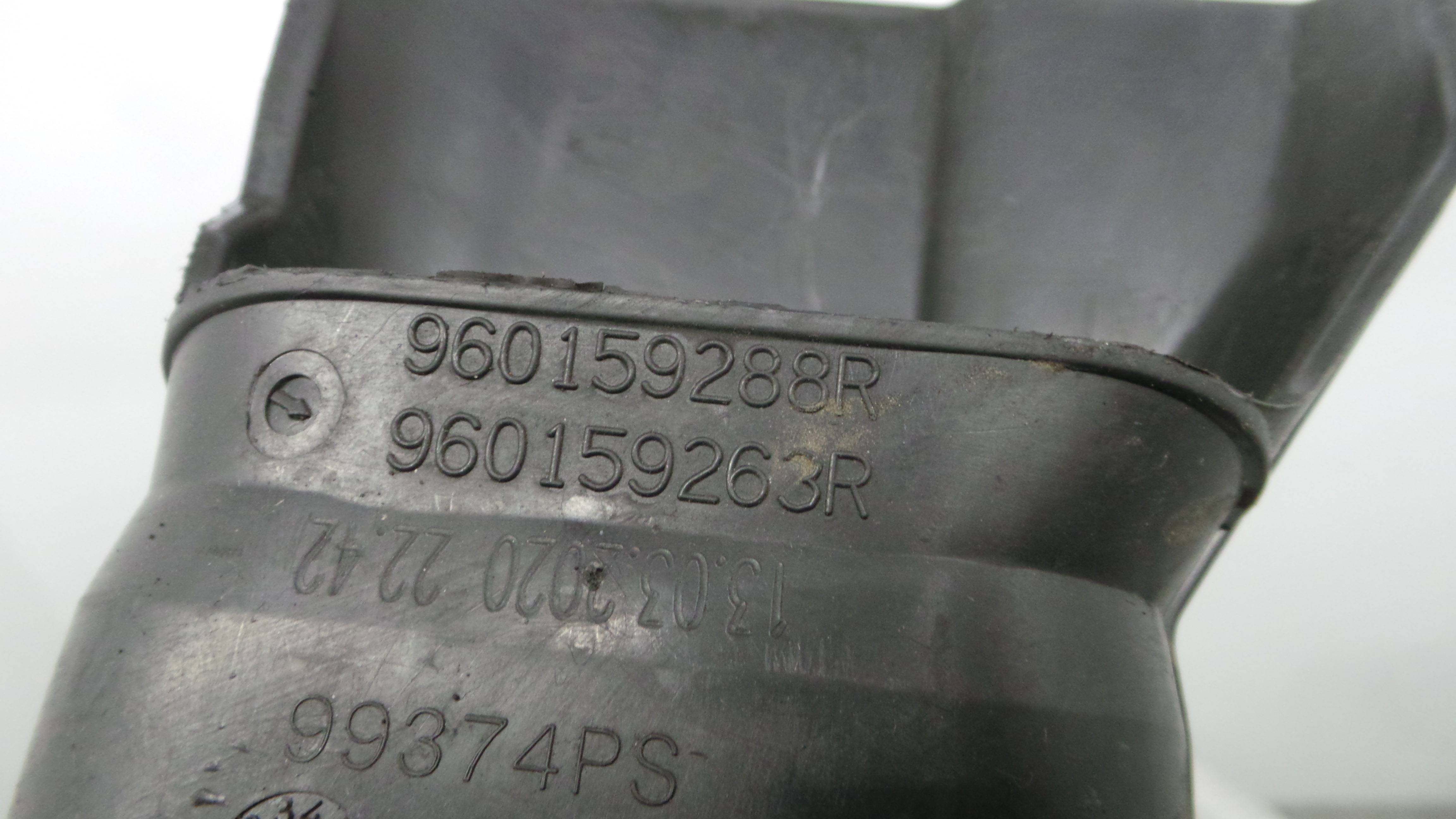 Tubo Caixa Filtro Ar 165555731R - DACIA SANDERO II-38294912