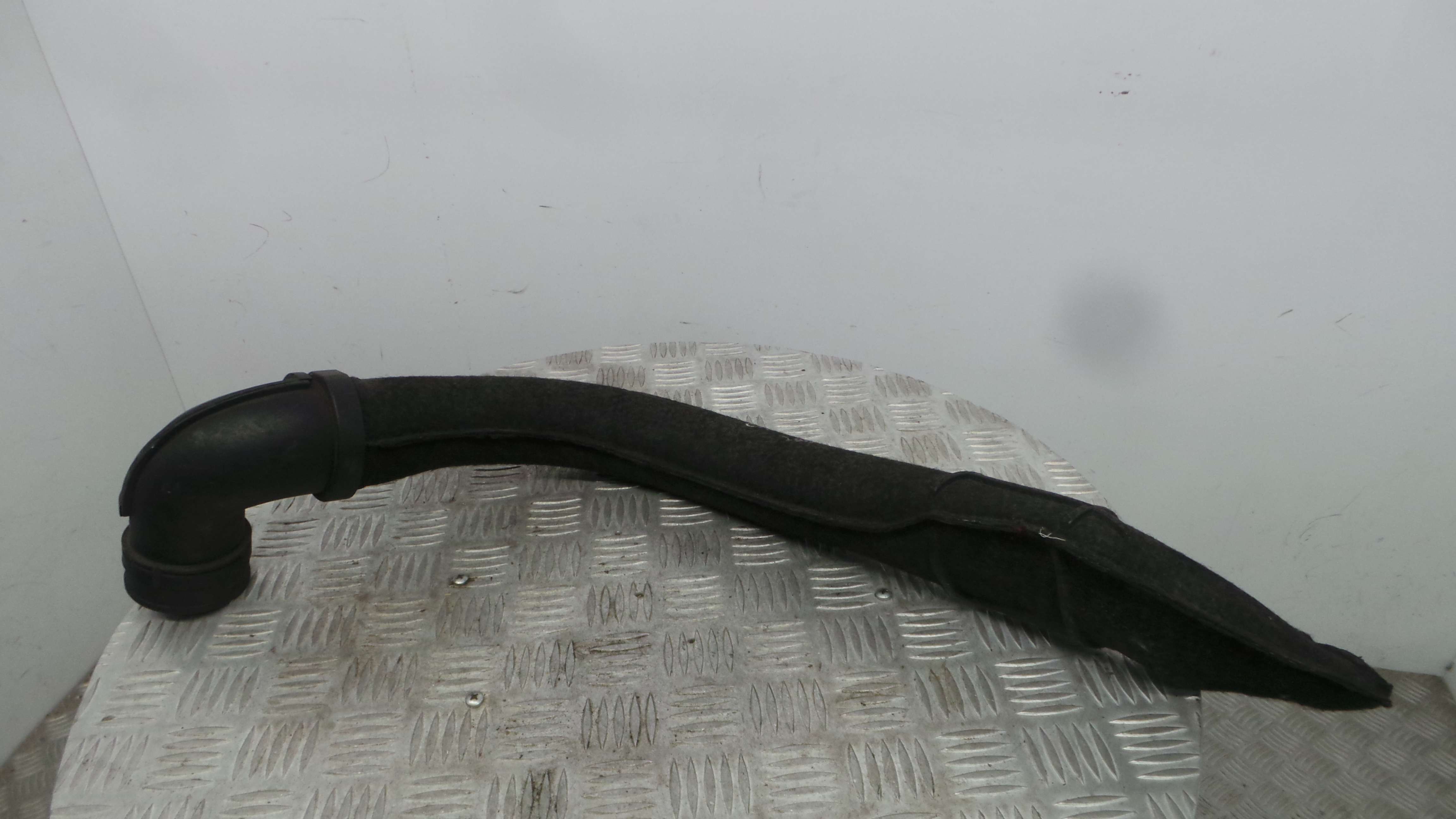 Tubo Caixa Filtro Ar 8200381079 - RENAULT CLIO III (BR0/1, CR0/1)-38294919 Tubo Caixa Filtro Ar 8200381079 - RENAULT CLIO III (BR0/1, CR0/1)-38294919