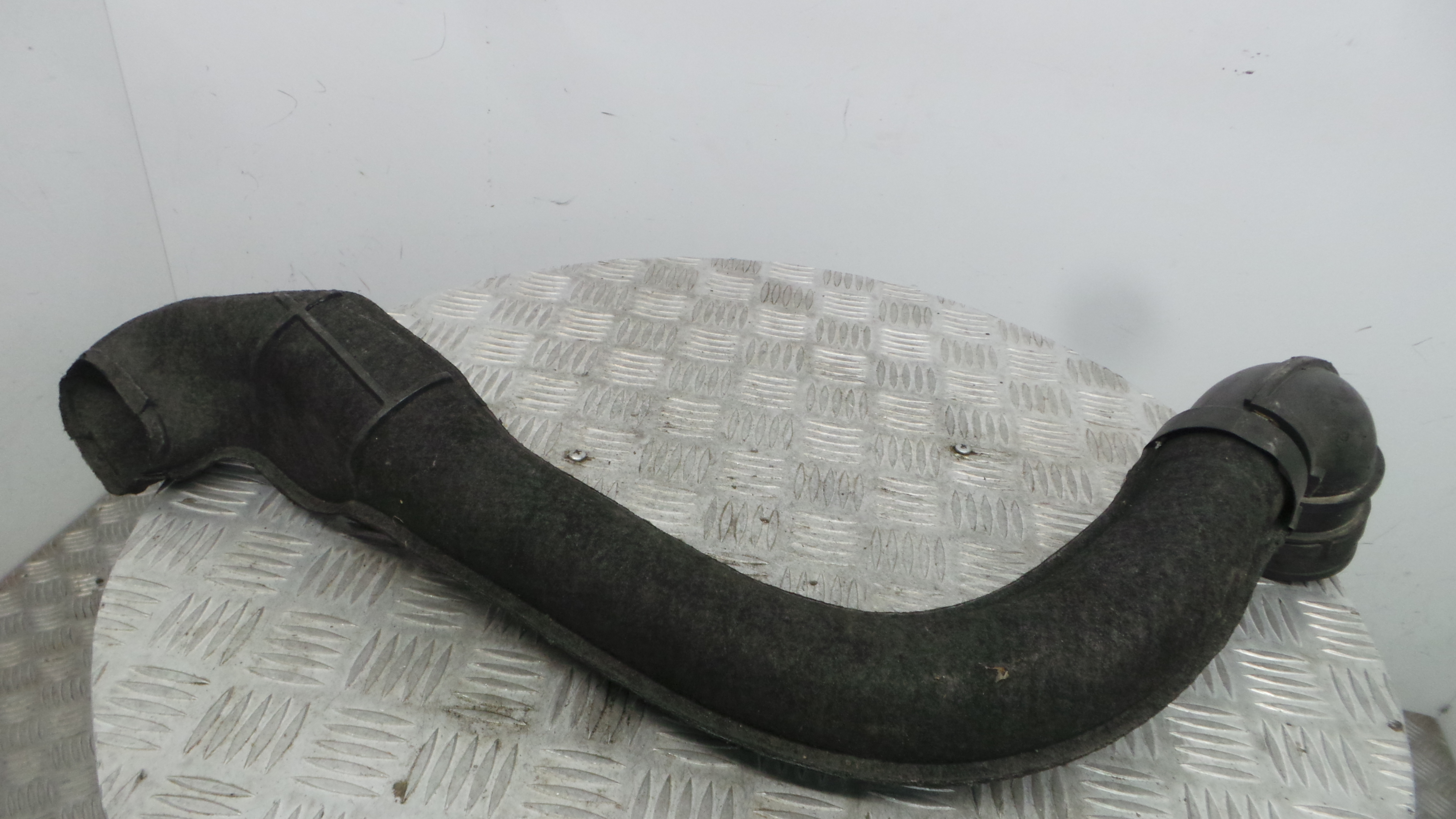 Tubo Caixa Filtro Ar 8200381079 - RENAULT CLIO III (BR0/1, CR0/1)-38294922