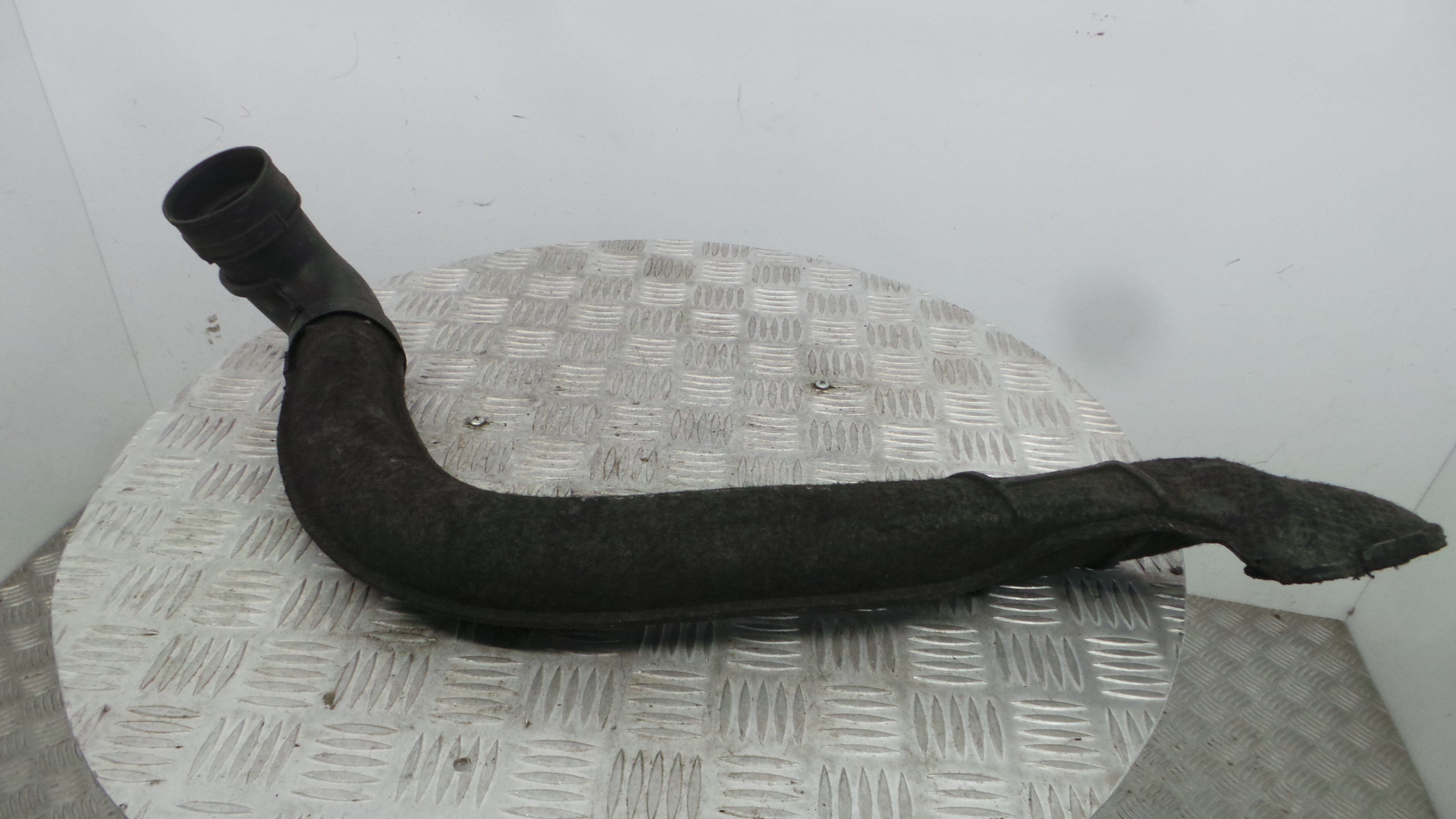 Tubo Caixa Filtro Ar 8200381079 - RENAULT CLIO III (BR0/1, CR0/1)-38294925