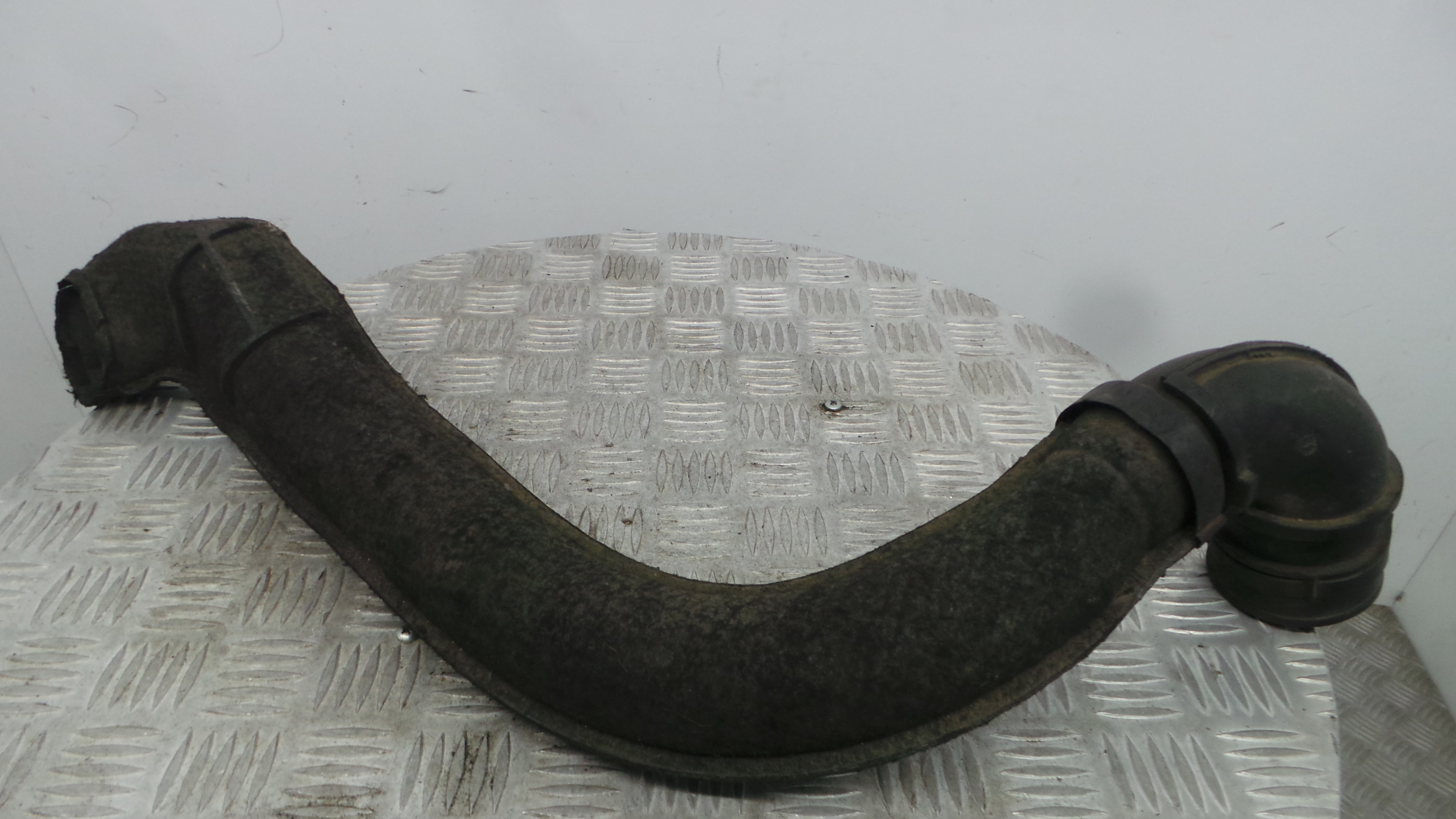 Tubo Caixa Filtro Ar 8200381079 - RENAULT CLIO III (BR0/1, CR0/1)-38294925