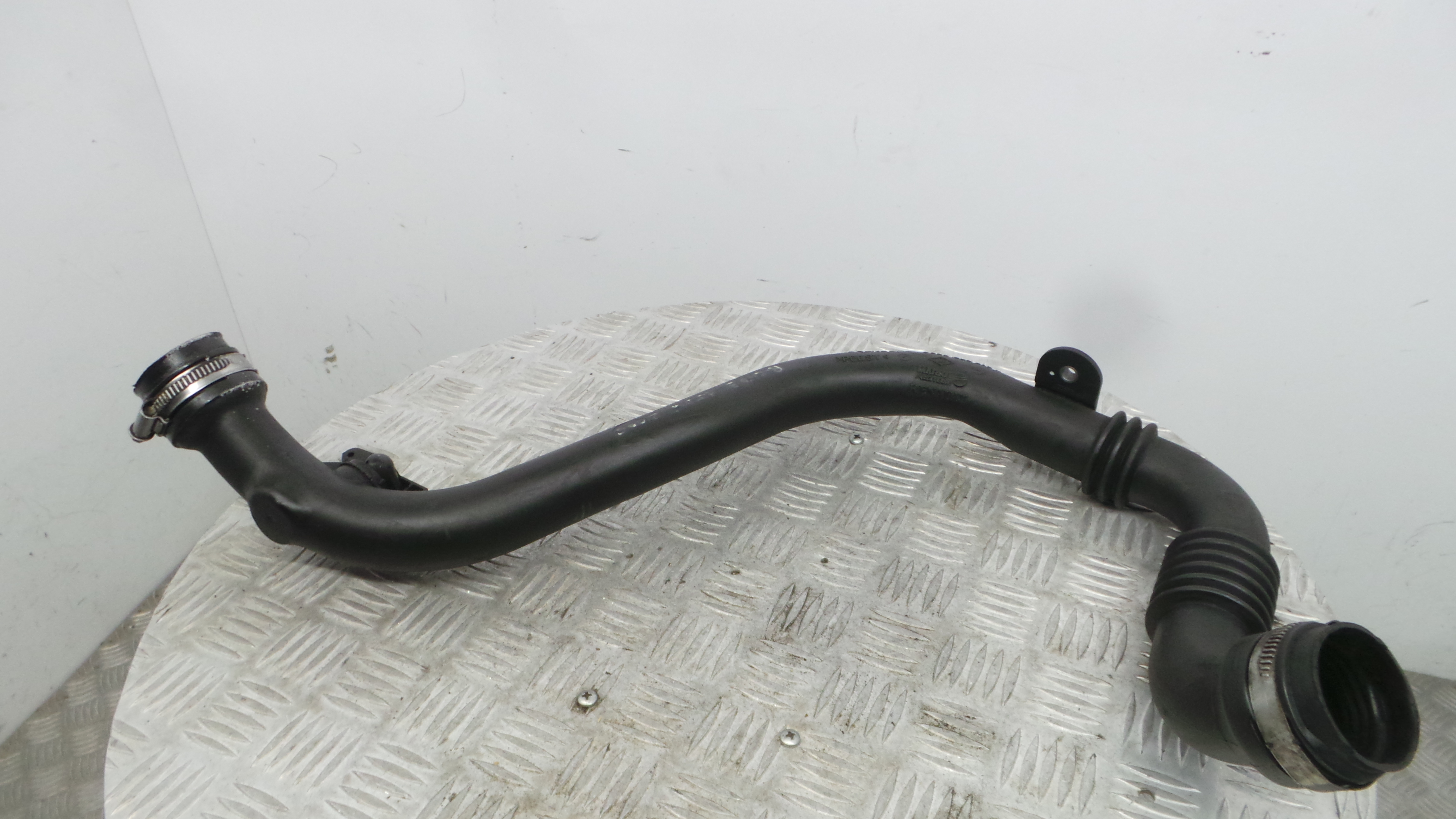 Tubo Intercooler 8200527669 - RENAULT CLIO III (BR0/1, CR0/1)-38294933 Tubo Intercooler 8200527669 - RENAULT CLIO III (BR0/1, CR0/1)-38294933