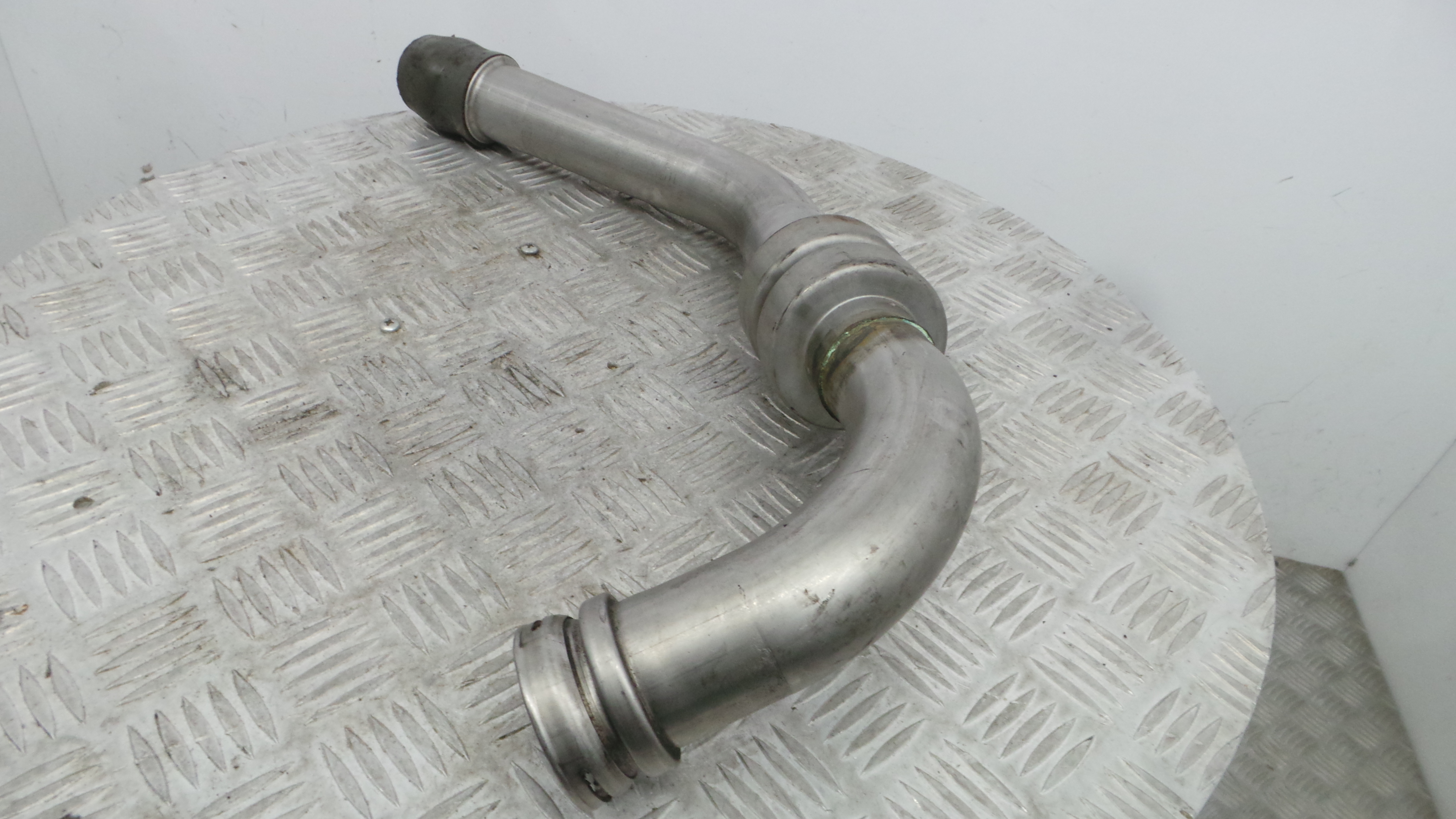 Tubo Intercooler 8200306925E - RENAULT MEGANE III Hatchback (BZ0/1_, B3_)-38295009