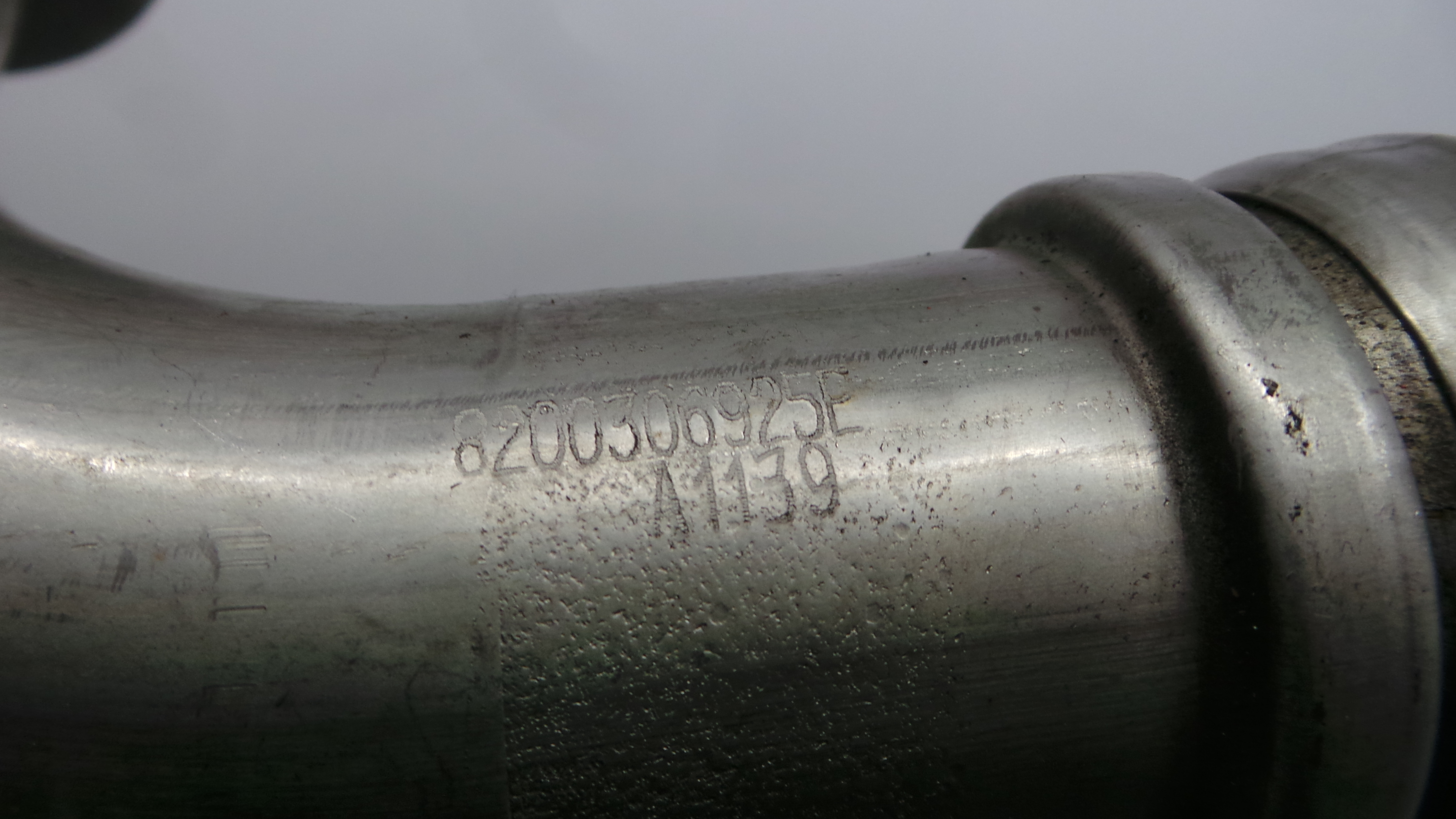 Tubo Intercooler 8200306925E - RENAULT MEGANE III Hatchback (BZ0/1_, B3_)-38295009