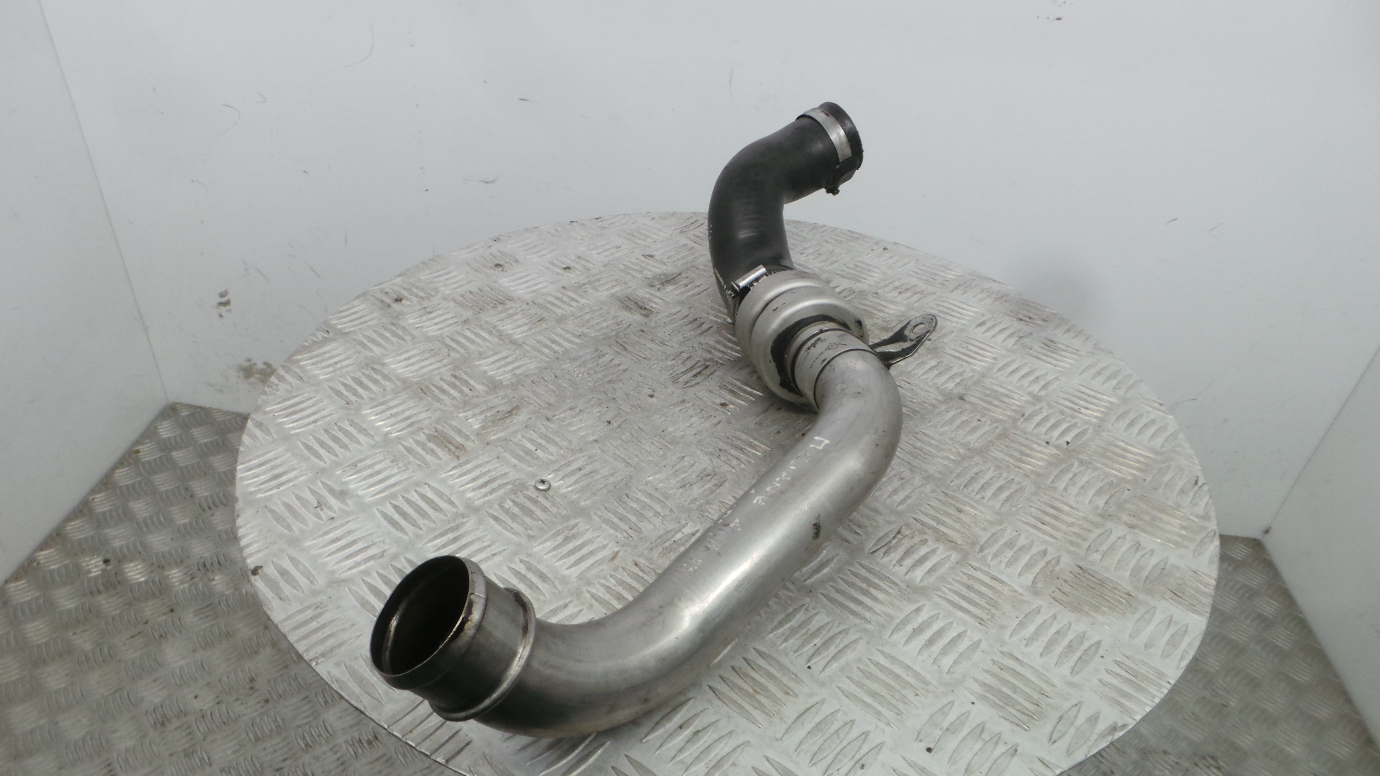 Tubo Intercooler 8200185556A - RENAULT MEGANE II (BM0/1_, CM0/1_)-38295021