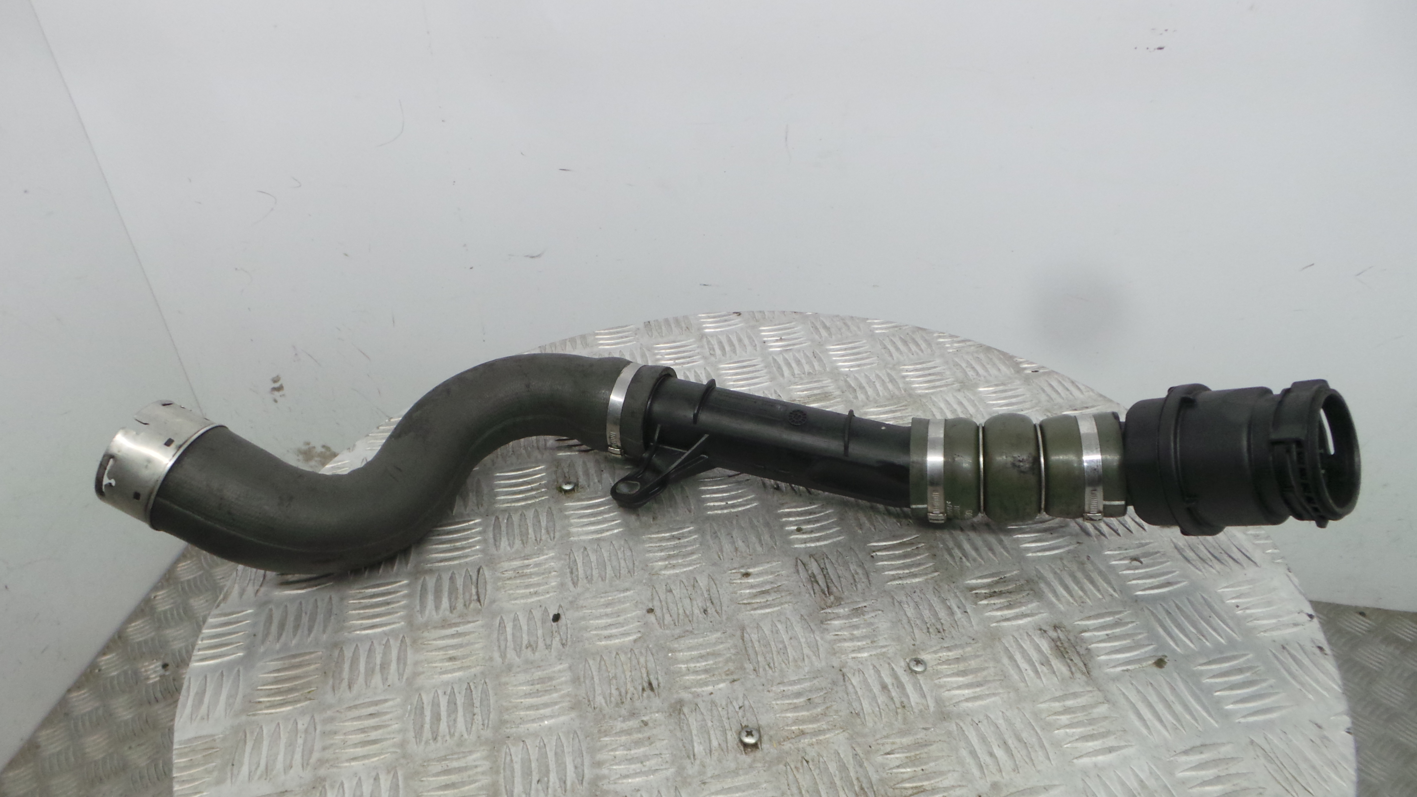 Tubo Intercooler 144604607RB – RENAULT MEGANE III Hatchback (BZ0/1_, B3_)