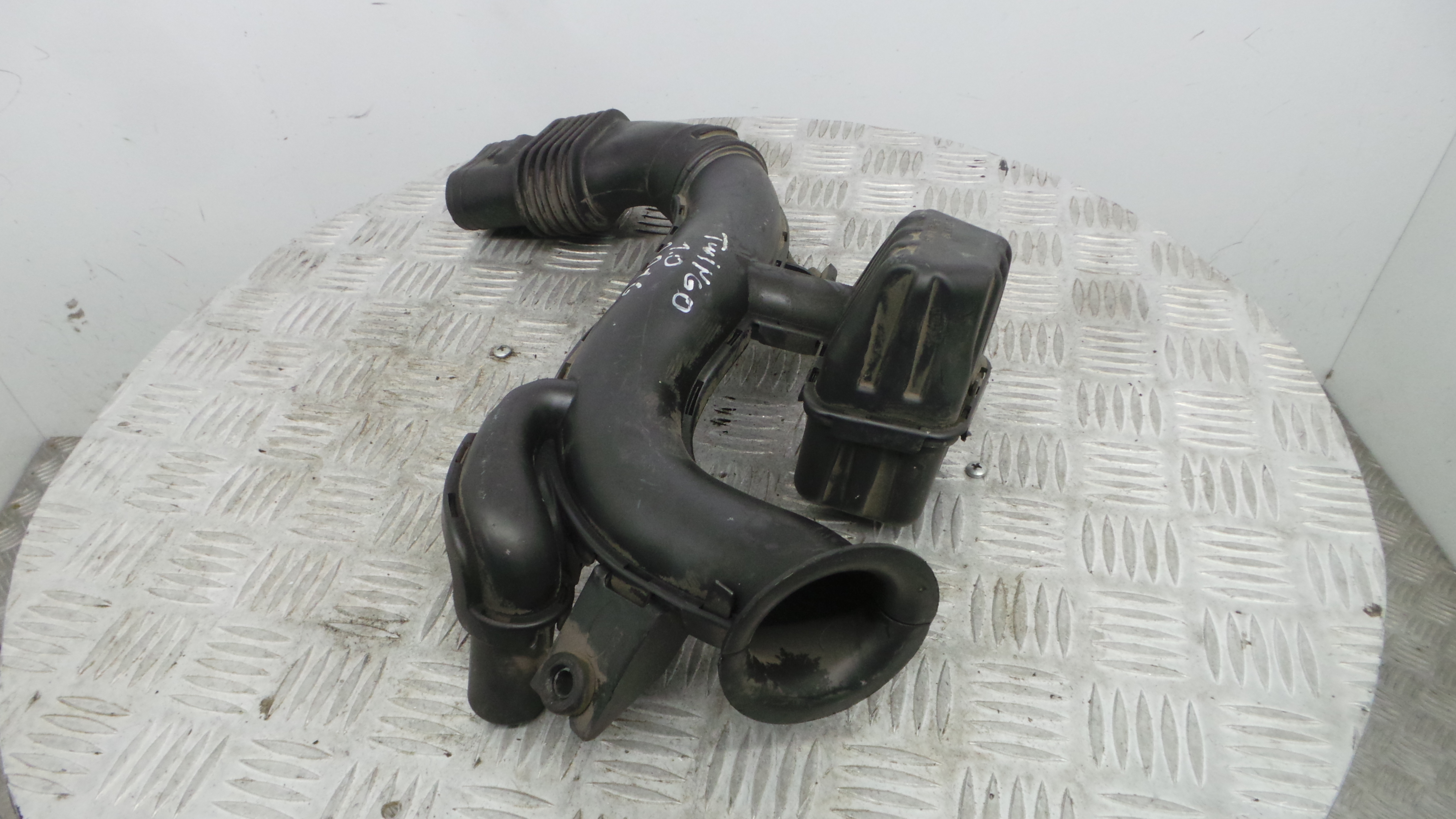 Tubo Caixa Filtro Ar 165559798RC - RENAULT TWINGO III (BCM_, BCA_)-38295106