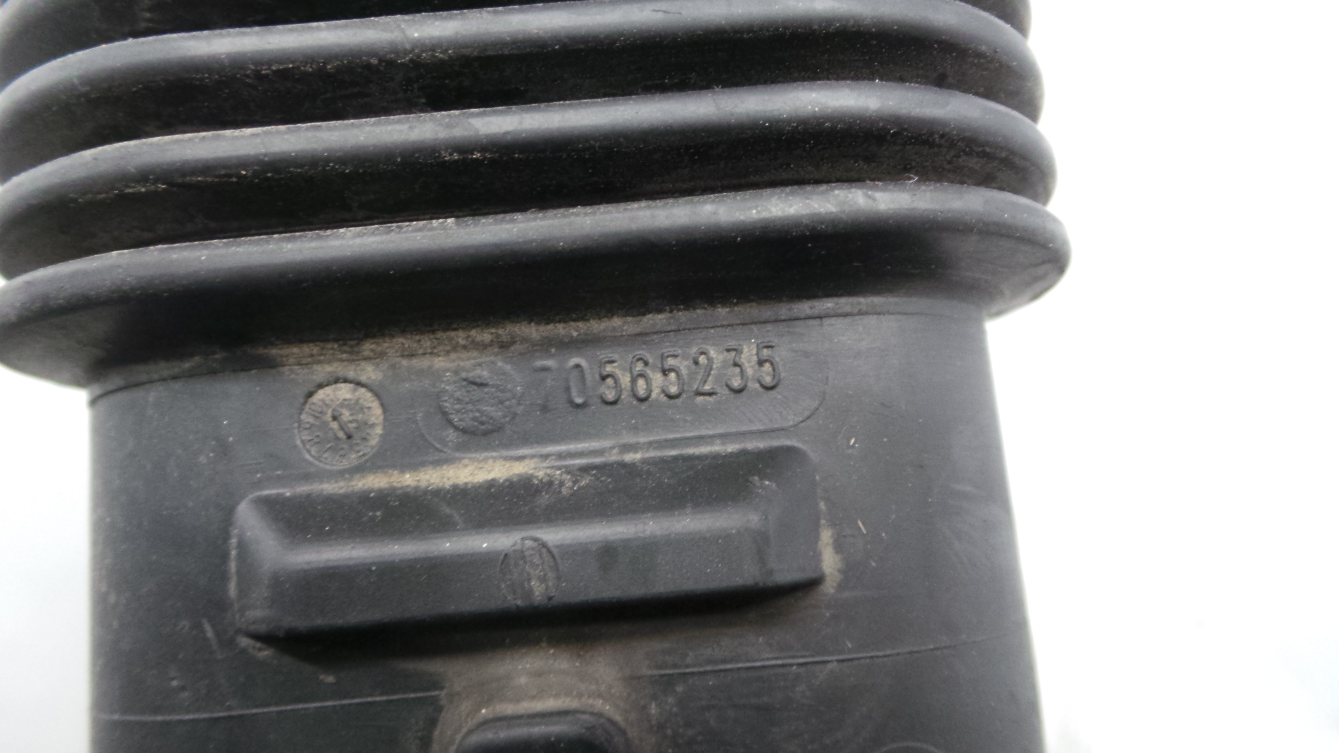 Tubo Caixa Filtro Ar 165559798RC - RENAULT TWINGO III (BCM_, BCA_)-38295106