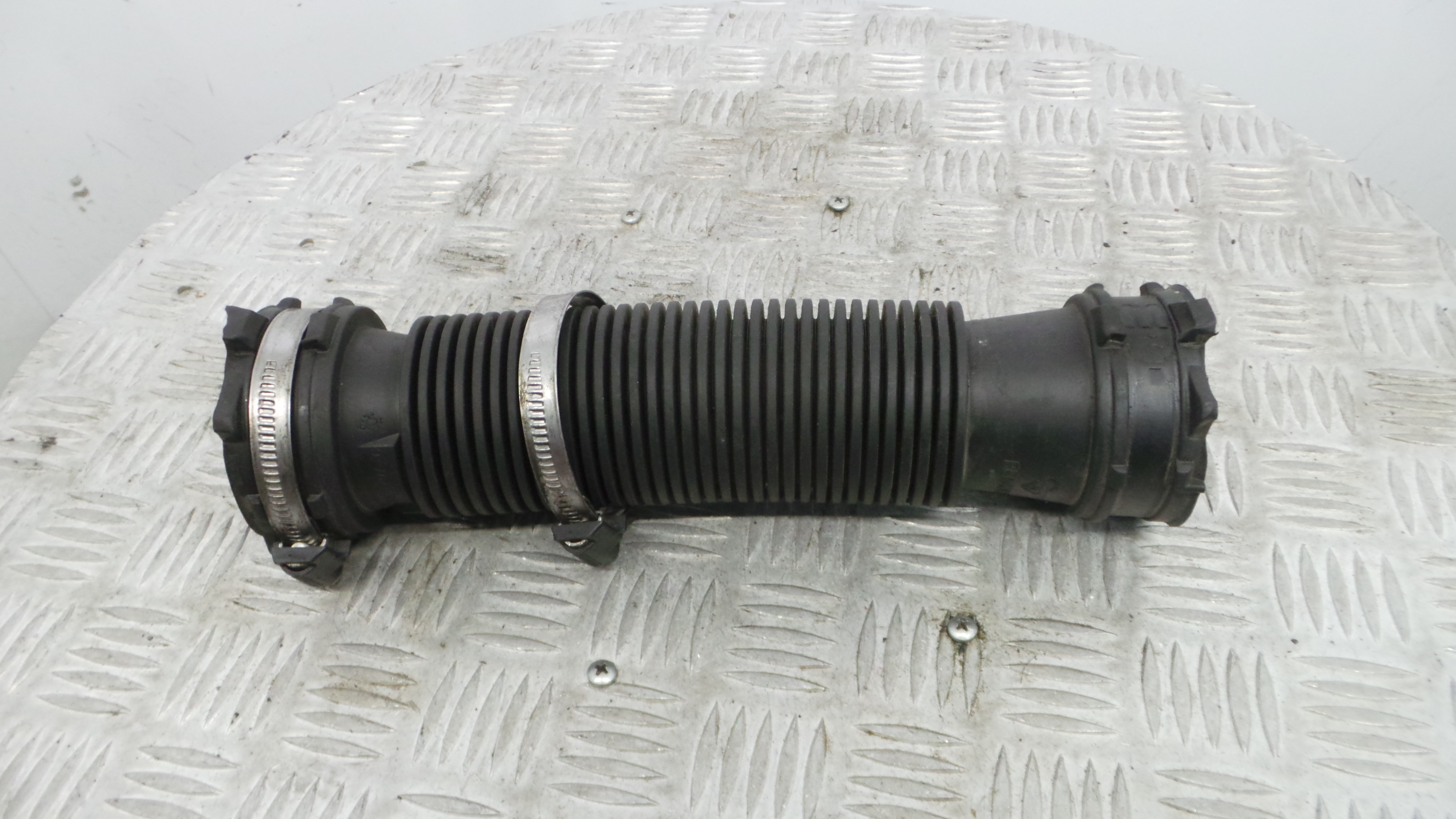 Tubo Caixa Filtro Ar 8200721179C - RENAULT CLIO III (BR0/1, CR0/1)-38295133