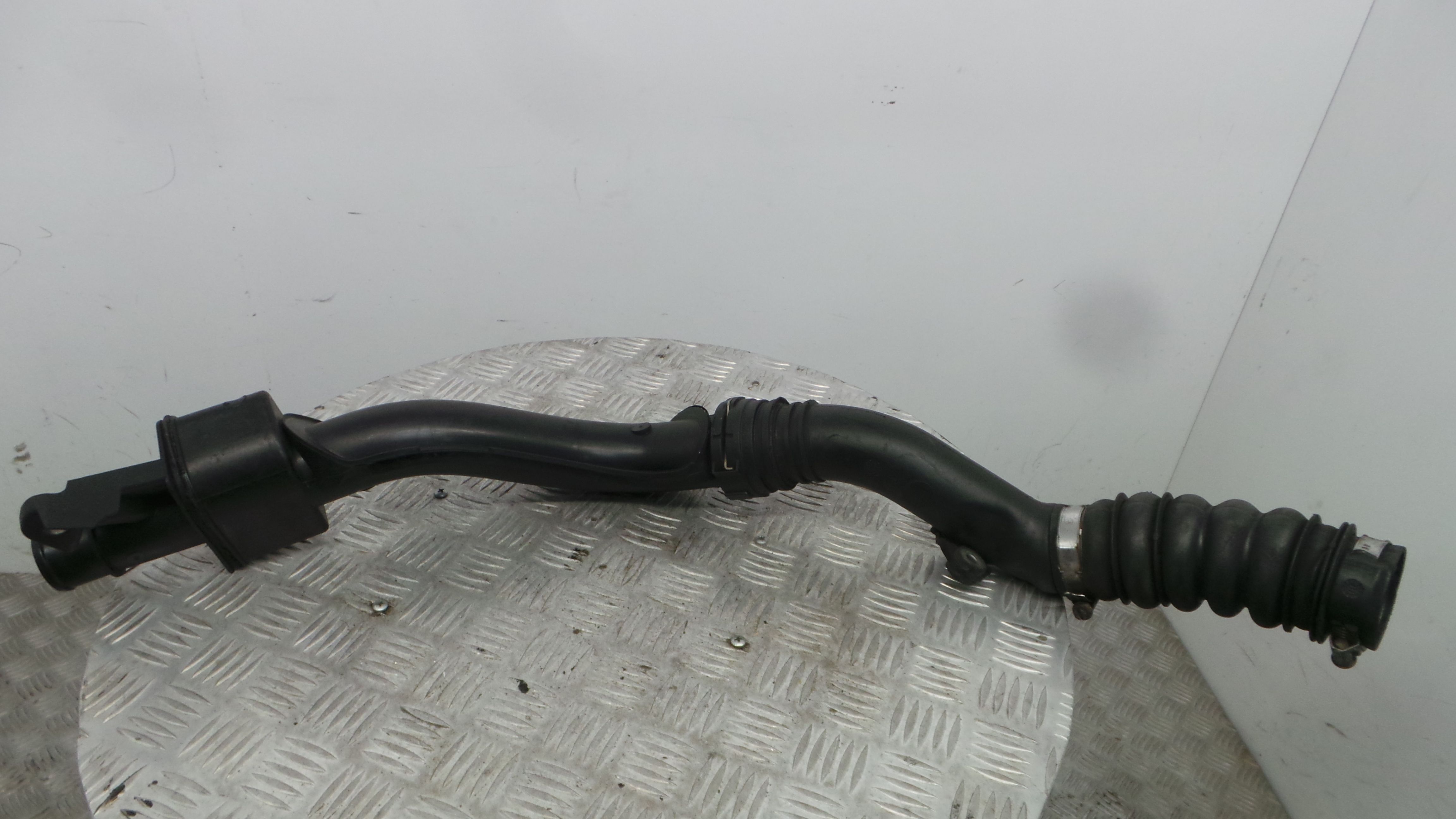 Tubo Intercooler 8200296982G - RENAULT CLIO III (BR0/1, CR0/1)-38297927 Tubo Intercooler 8200296982G - RENAULT CLIO III (BR0/1, CR0/1)-38297927