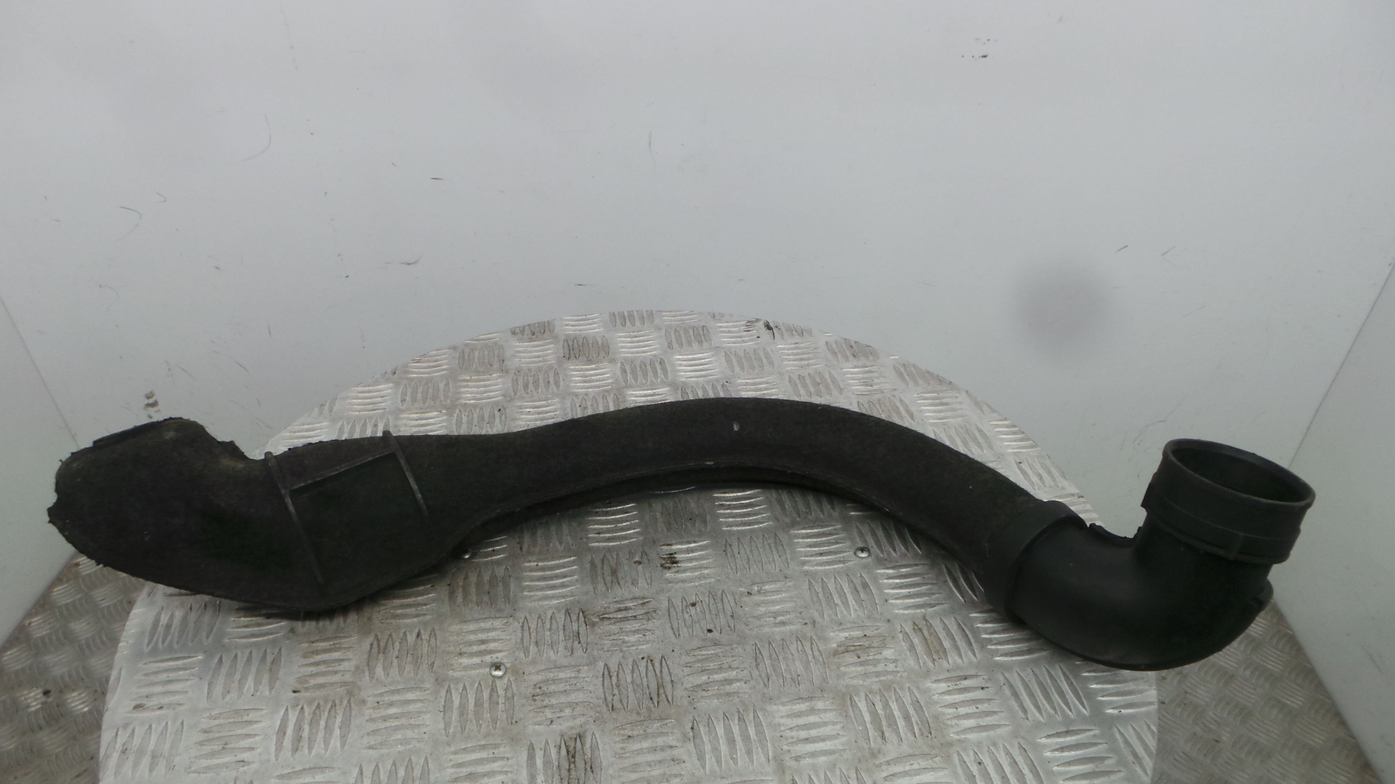 Tubo Caixa Filtro Ar 8200381079A - RENAULT CLIO III (BR0/1, CR0/1)-38298019 Tubo Caixa Filtro Ar 8200381079A - RENAULT CLIO III (BR0/1, CR0/1)-38298019