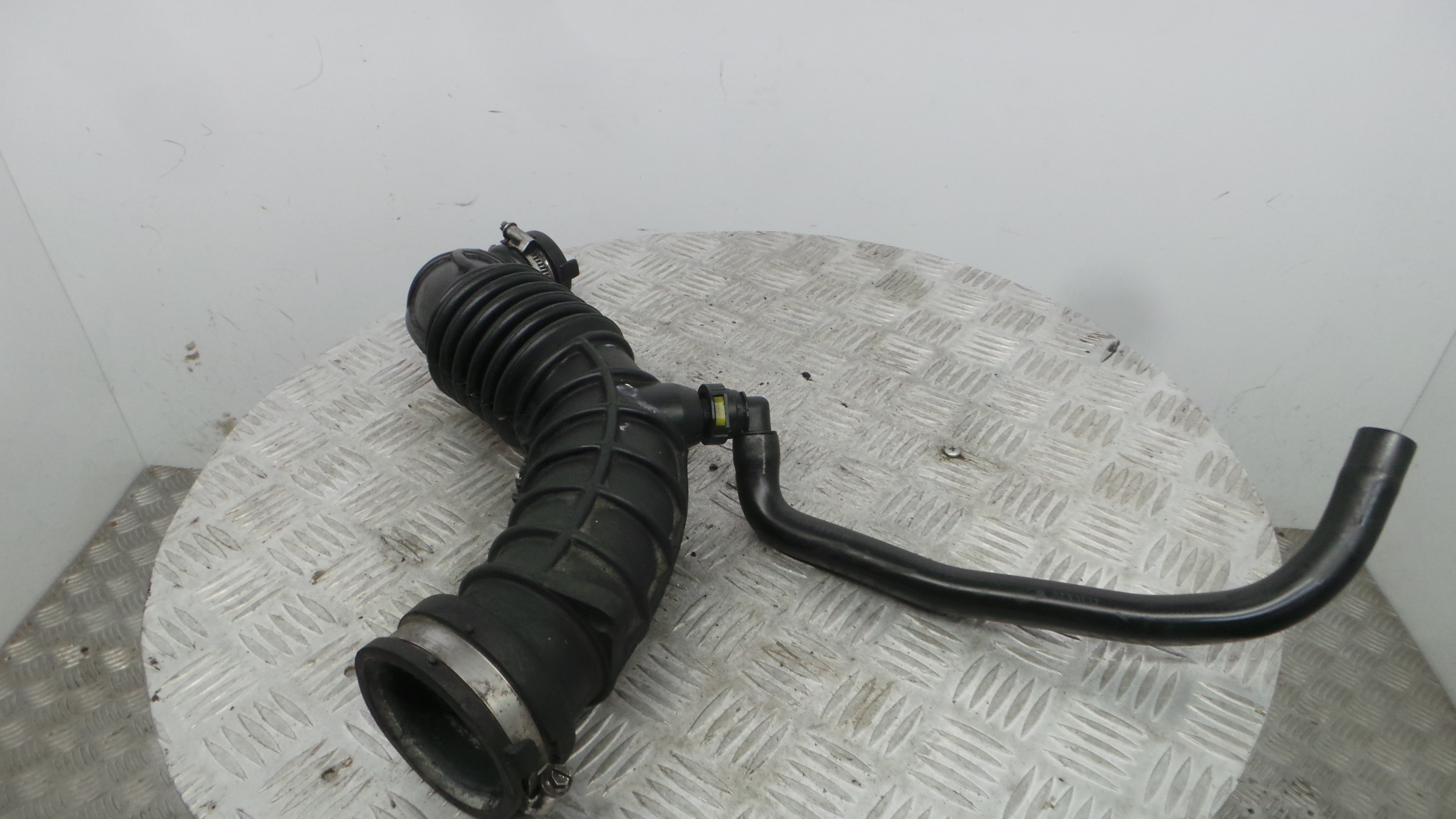 Tubo Intercooler 8200750731B – RENAULT MEGANE III Hatchback (BZ0/1_, B3_)