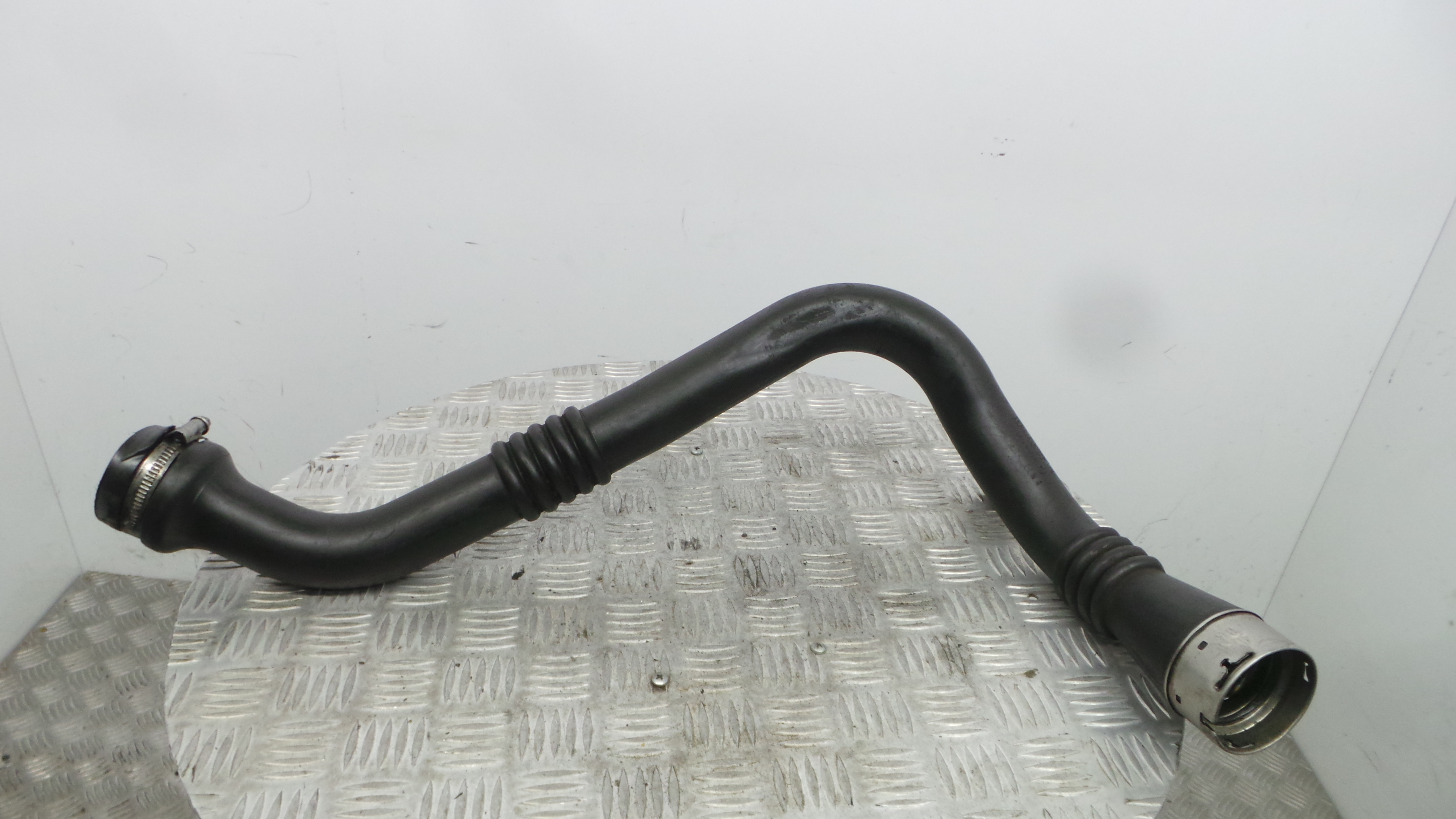 Tubo Intercooler 8200804000D - RENAULT MEGANE III Hatchback (BZ0/1_, B3_)-38298106 Tubo Intercooler 8200804000D - RENAULT MEGANE III Hatchback (BZ0/1_, B3_)-38298106