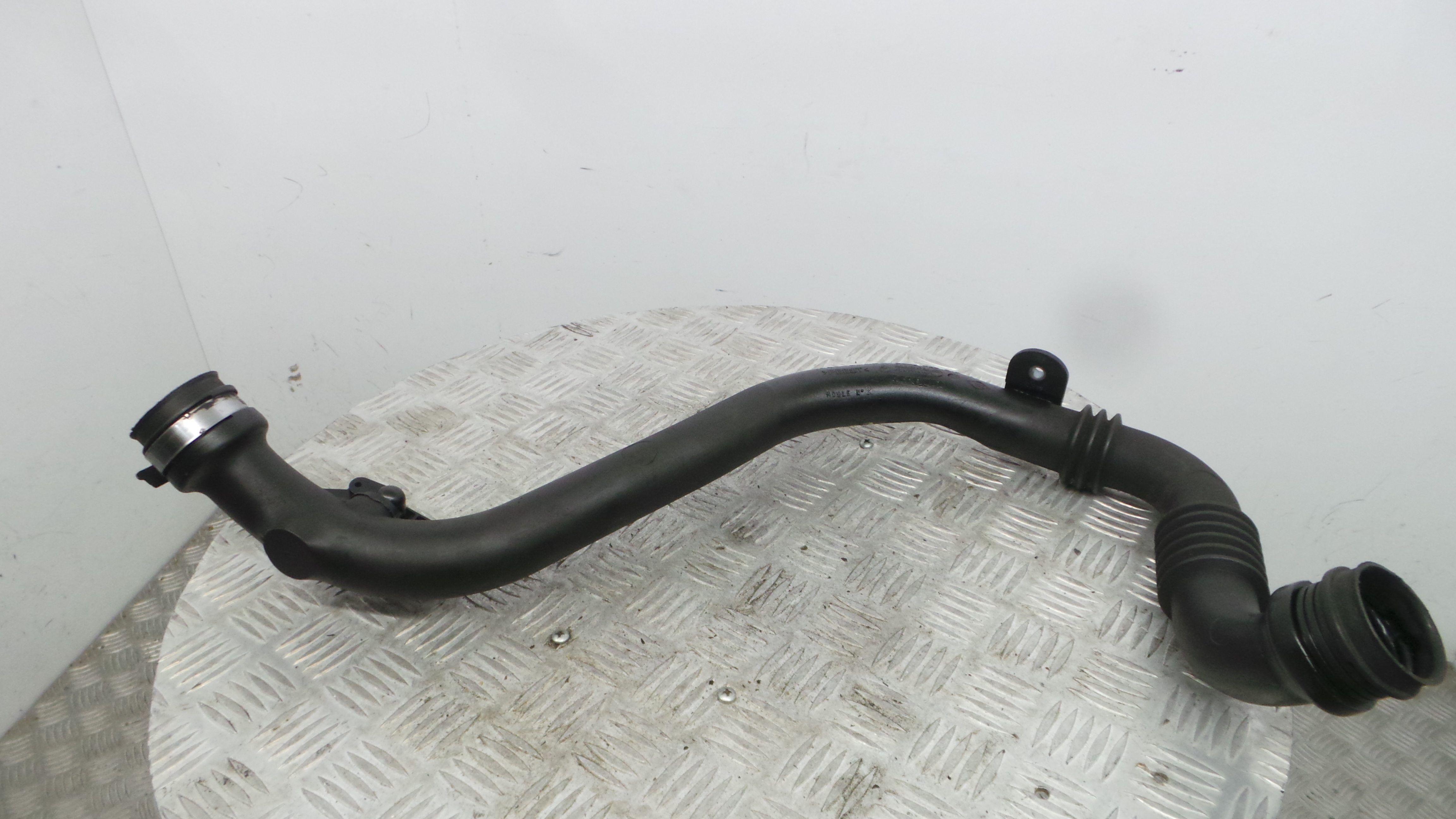 Tubo Intercooler 8200527669A - RENAULT CLIO III (BR0/1, CR0/1)-38298198 Tubo Intercooler 8200527669A - RENAULT CLIO III (BR0/1, CR0/1)-38298198