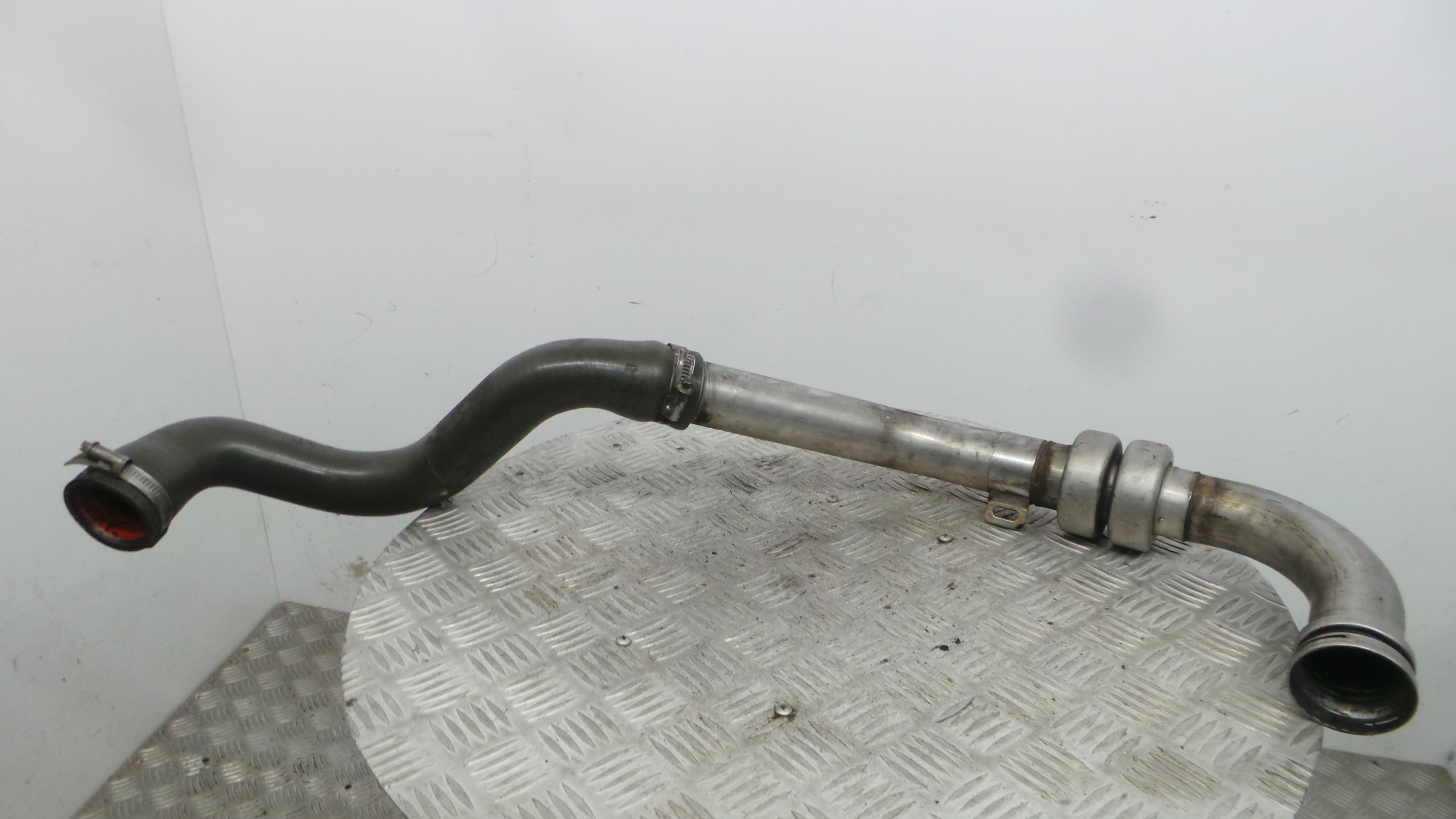 Tubo Intercooler 8200306925E - RENAULT MEGANE II (BM0/1_, CM0/1_)-38298214 Tubo Intercooler 8200306925E - RENAULT MEGANE II (BM0/1_, CM0/1_)-38298214