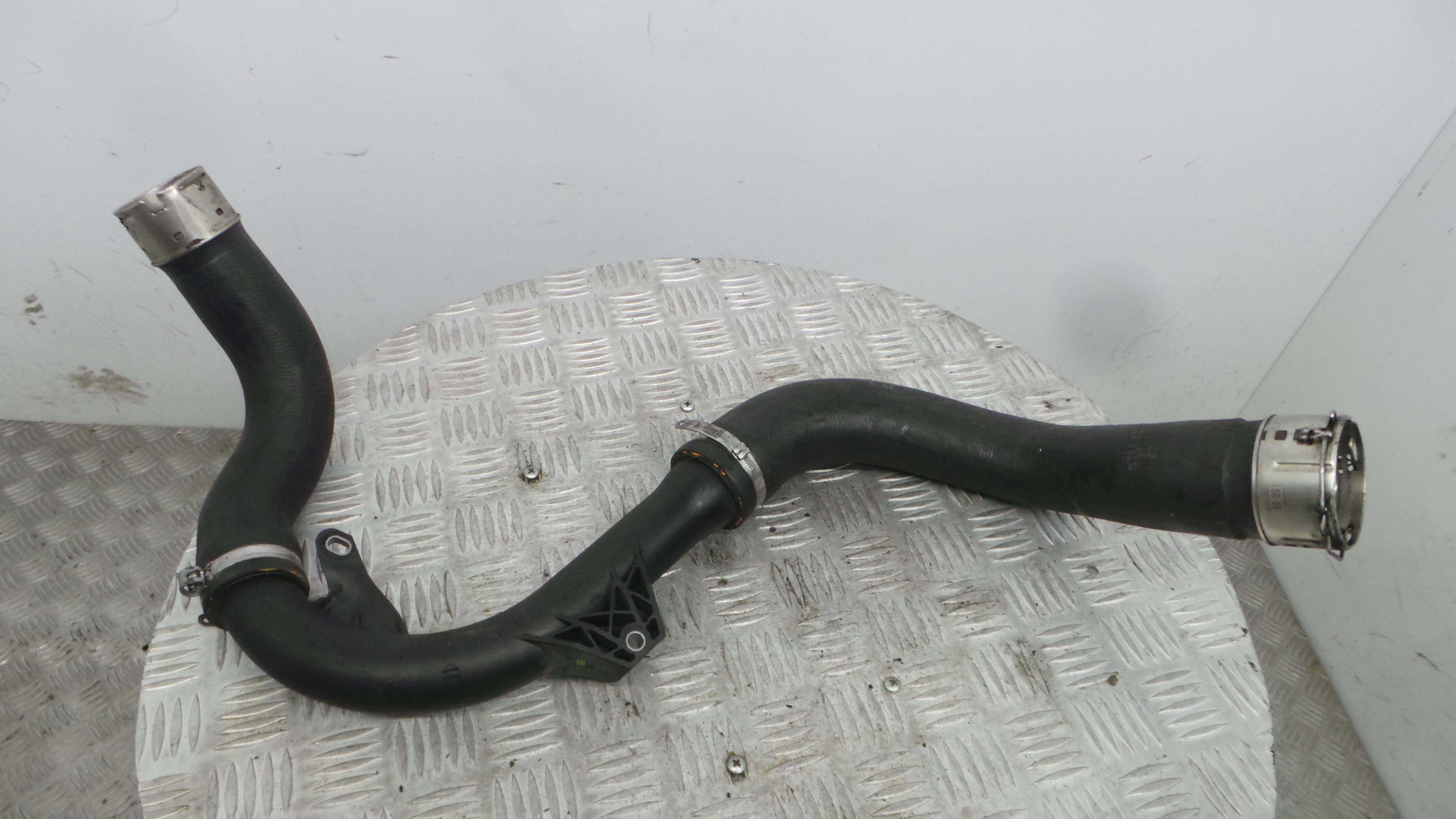 Tubo Intercooler 144601591R - RENAULT CLIO V (B7_)-38298307 Tubo Intercooler 144601591R - RENAULT CLIO V (B7_)-38298307