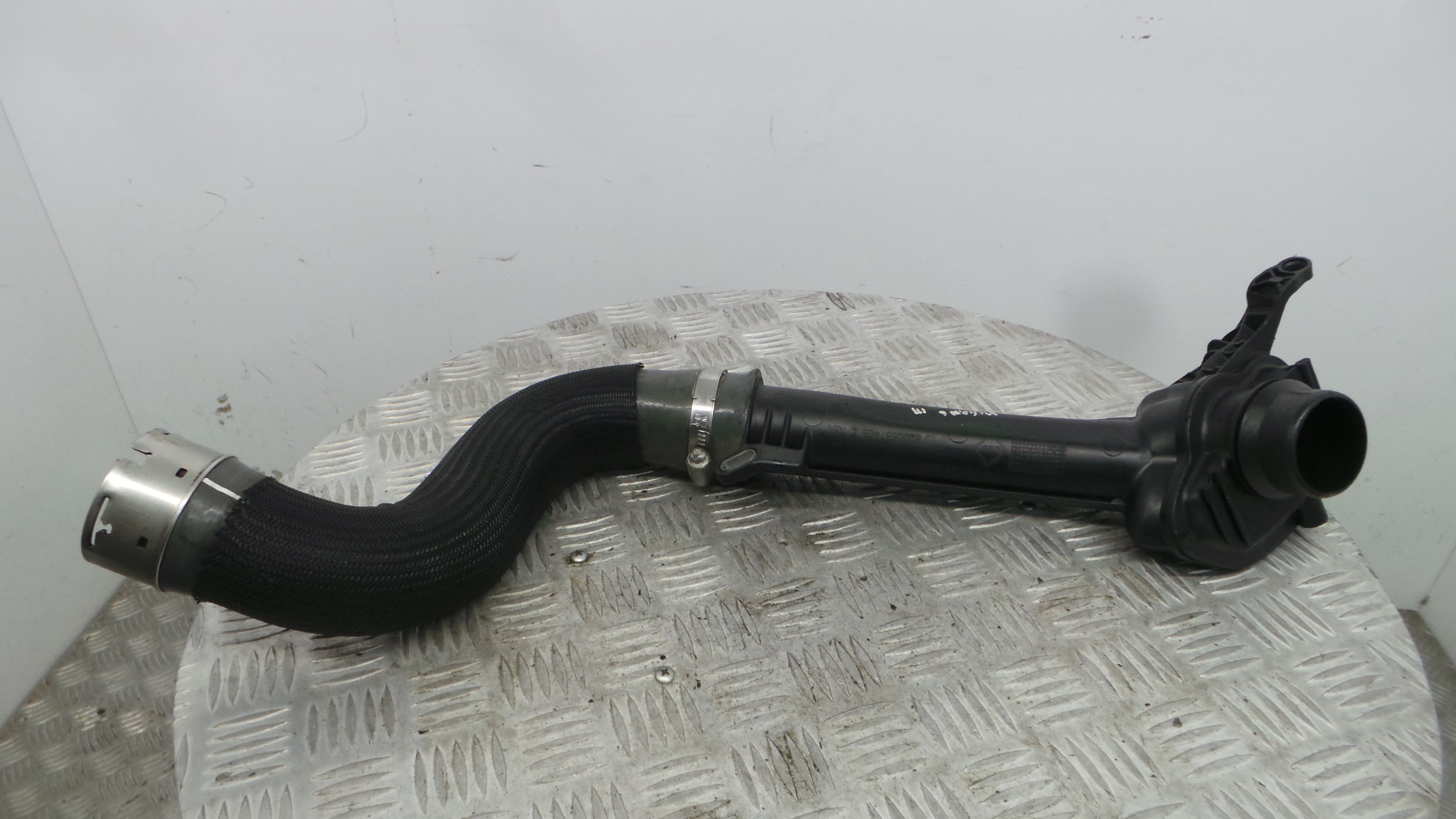 Tubo Intercooler 8200687468E - RENAULT MEGANE III Hatchback (BZ0/1_, B3_)-38298560 Tubo Intercooler 8200687468E - RENAULT MEGANE III Hatchback (BZ0/1_, B3_)-38298560