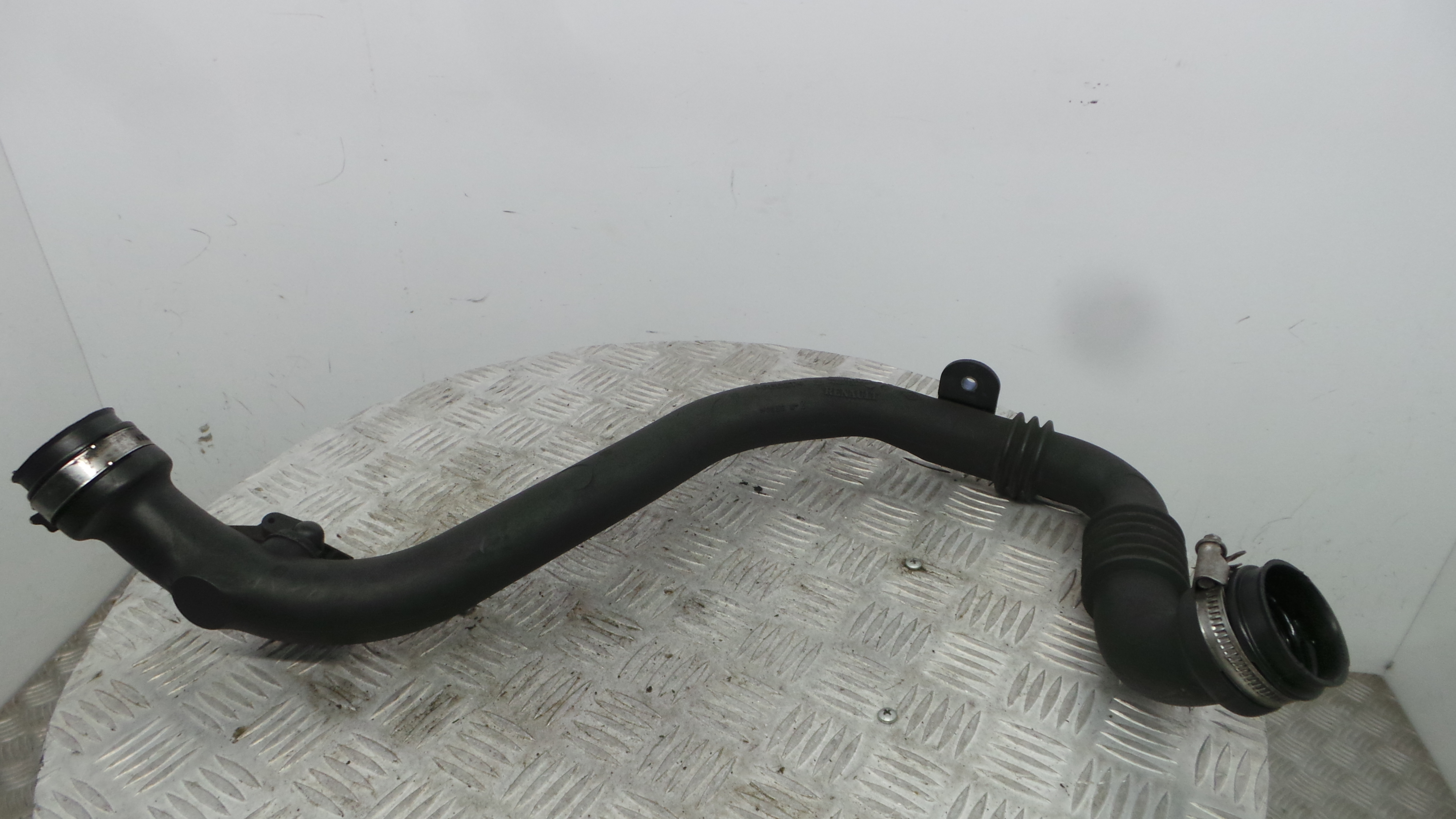 Tubo Intercooler 8200527669 - RENAULT CLIO III (BR0/1, CR0/1)-38298913 Tubo Intercooler 8200527669 - RENAULT CLIO III (BR0/1, CR0/1)-38298913